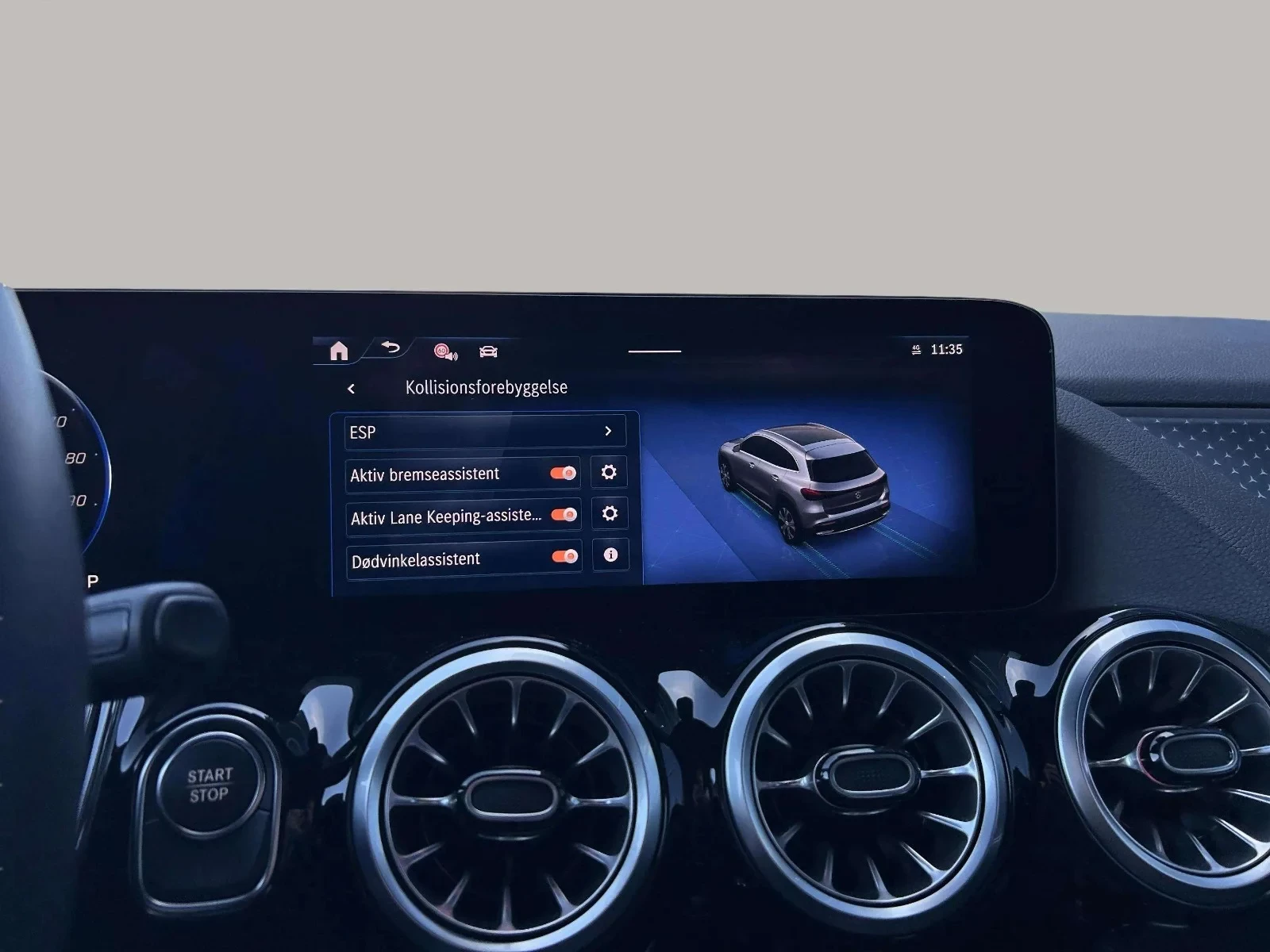 Mercedes-Benz-EQA-image-15