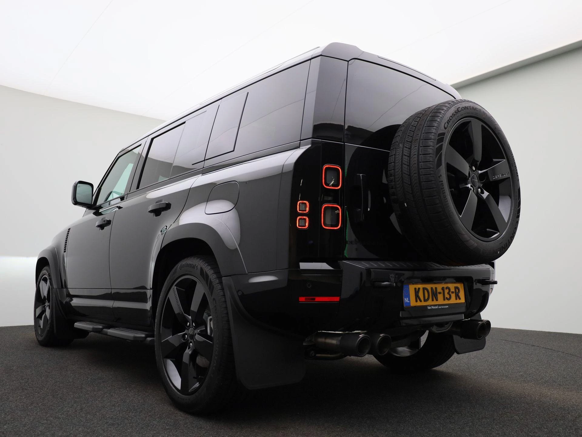 Land Rover-Defender-image-56