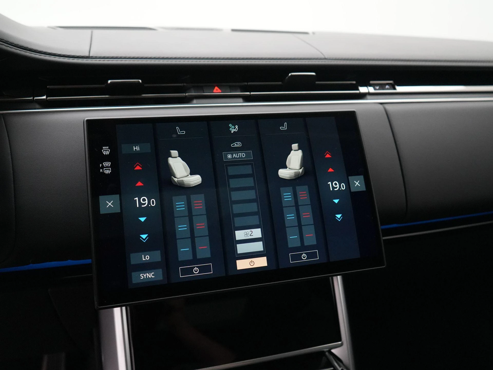 Land Rover-Range Rover-image-22