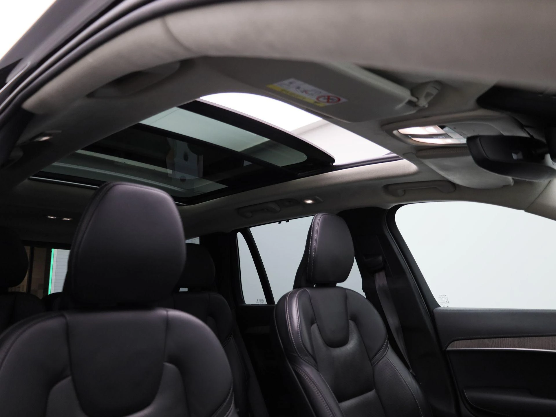 Volvo-XC90-image-50