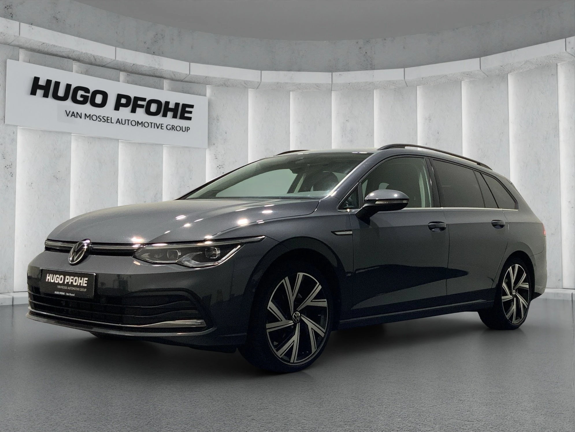 Volkswagen-Golf-image-0