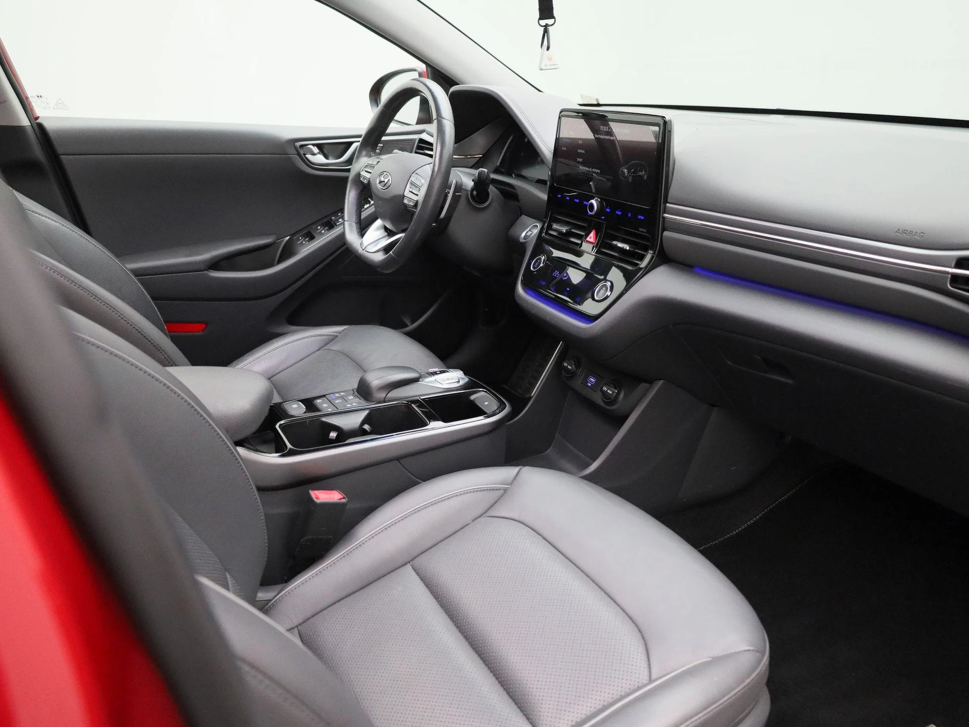 Hyundai-IONIQ-image-44