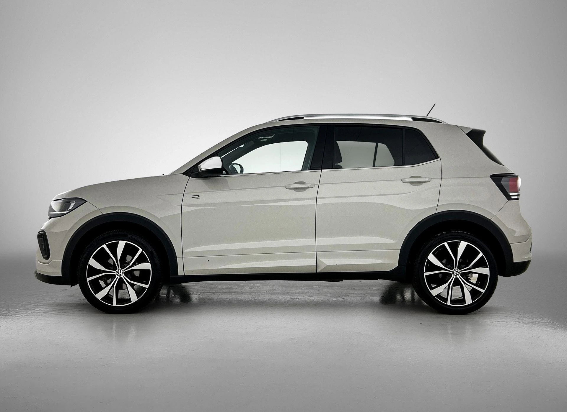Volkswagen-T-Cross-image-1