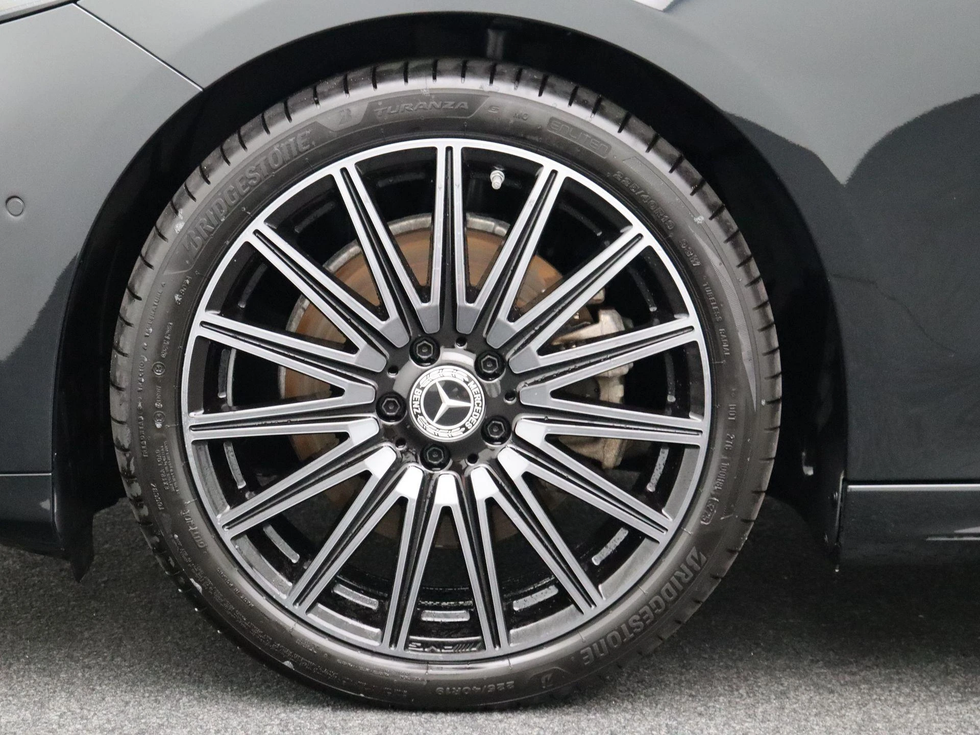 Mercedes-Benz-CLA-image-6