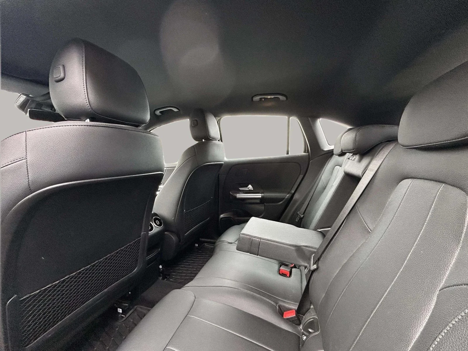 Mercedes-Benz-EQA-image-13