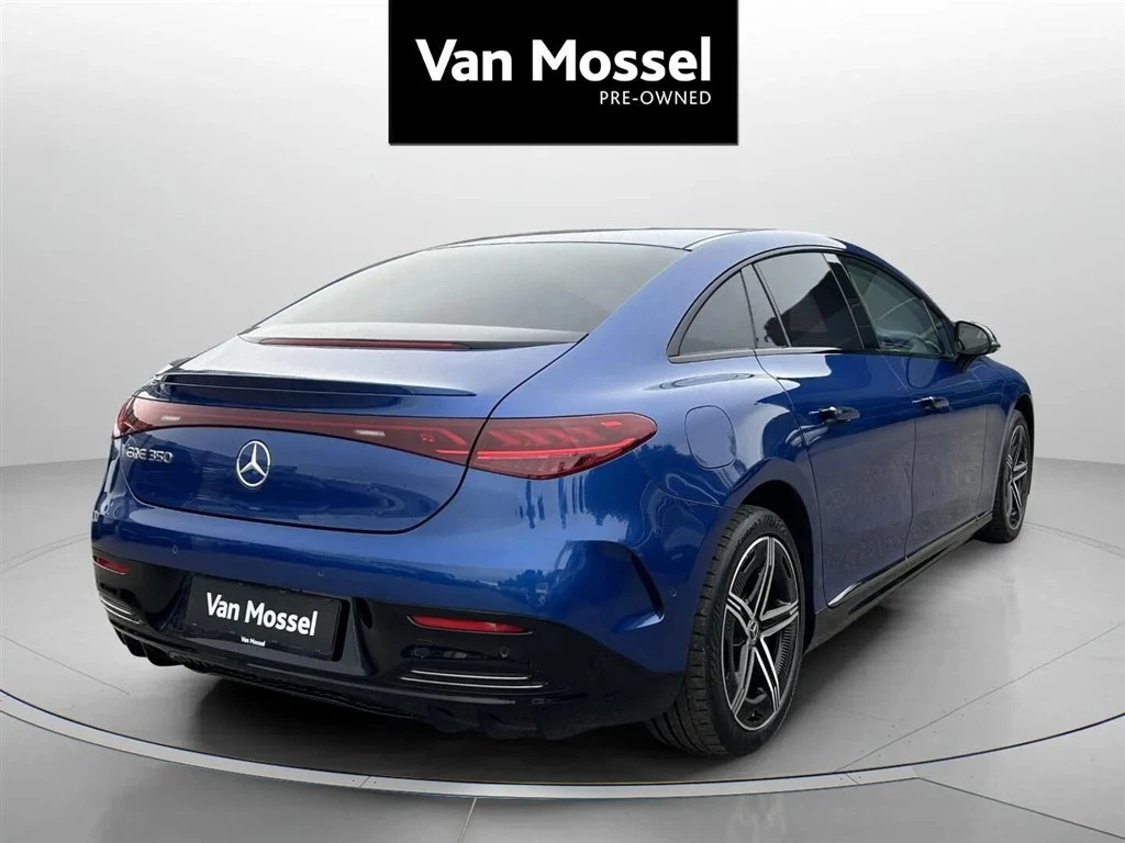 Mercedes-Benz-EQE-image-4
