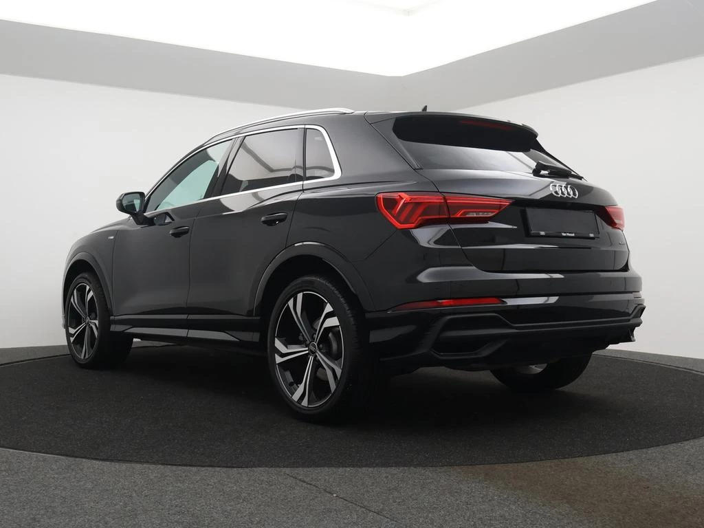 Audi-Q3-image-7