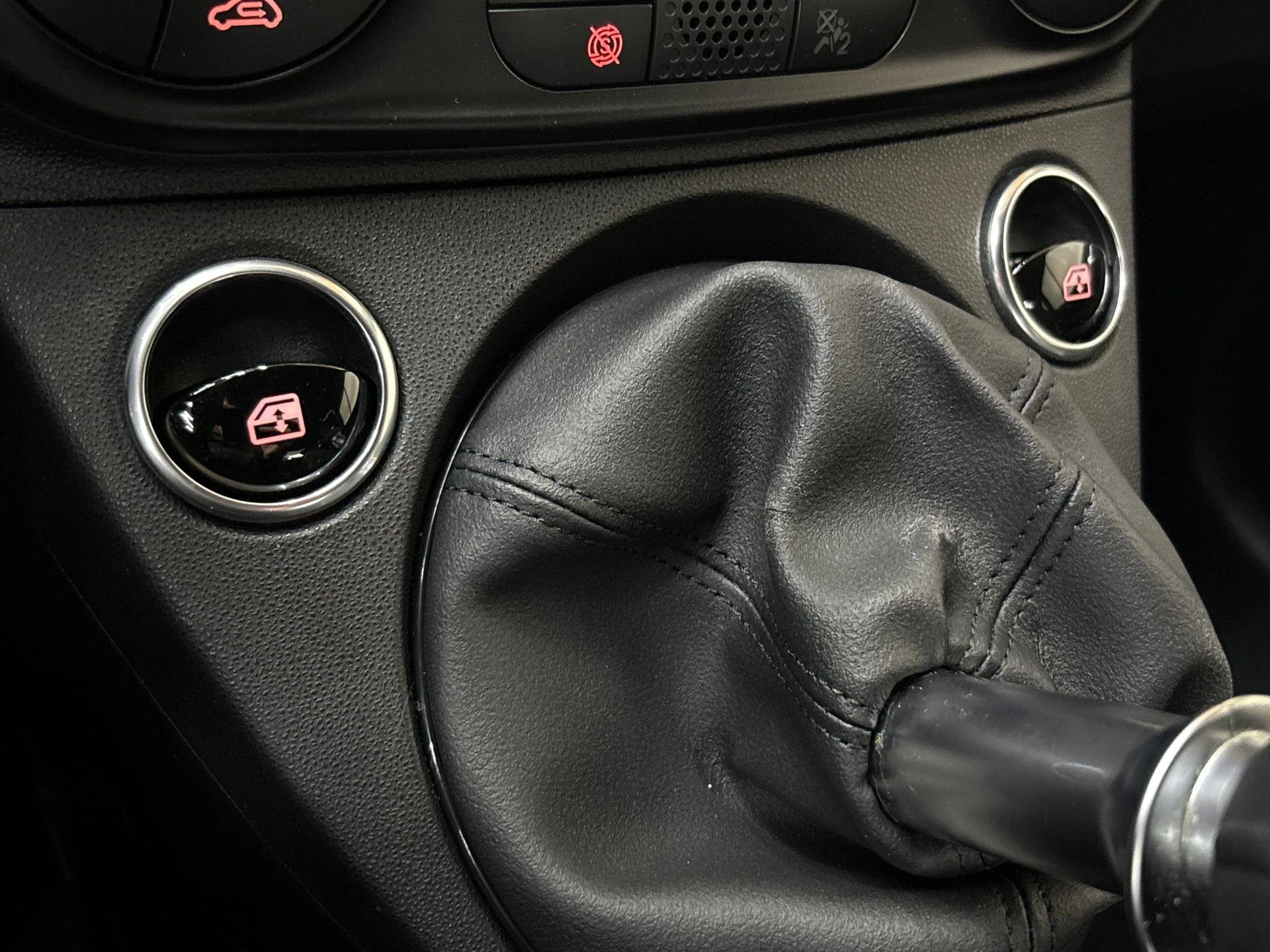 Fiat-500C-image-22