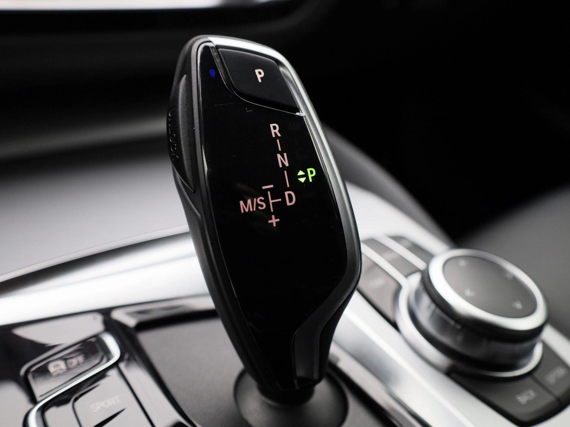 BMW-5 Serie-image-18