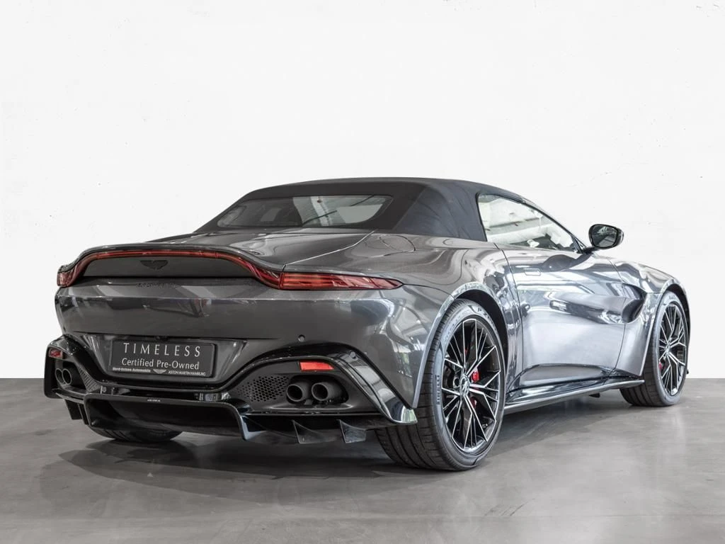 Aston Martin-V8 Vantage-image-15