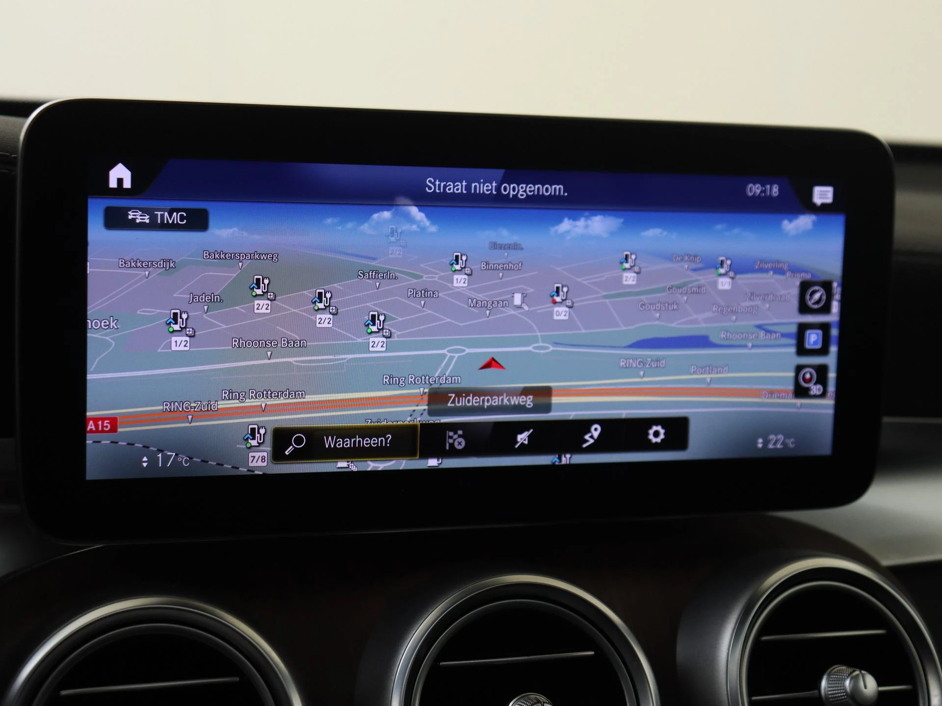 Mercedes-Benz-GLC-image-16