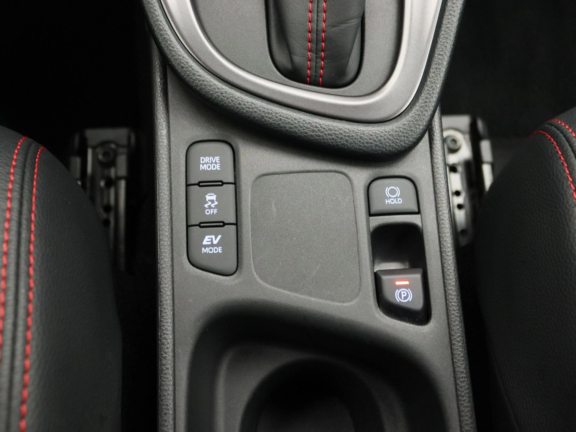 Toyota-Yaris-image-11