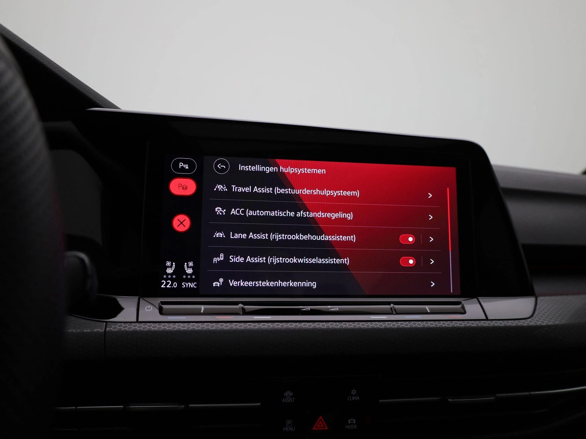 Volkswagen-Golf-image-28