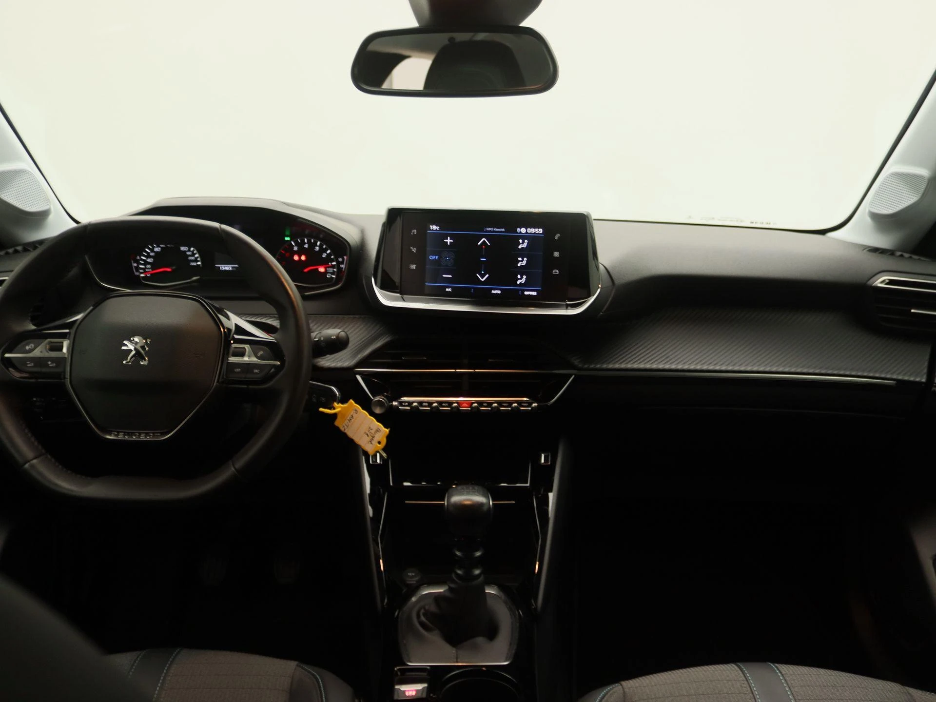 Peugeot-208-image-7