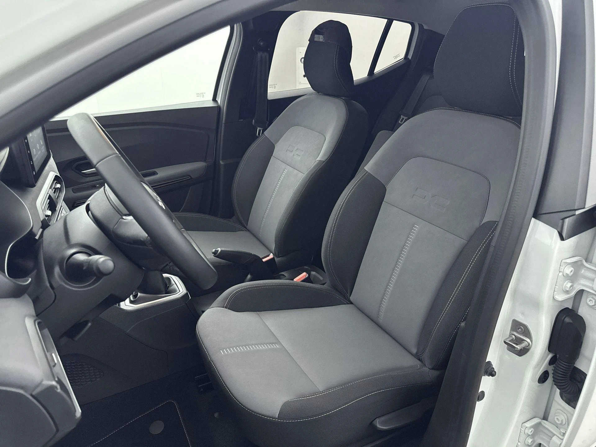 Dacia-Sandero Stepway-image-9