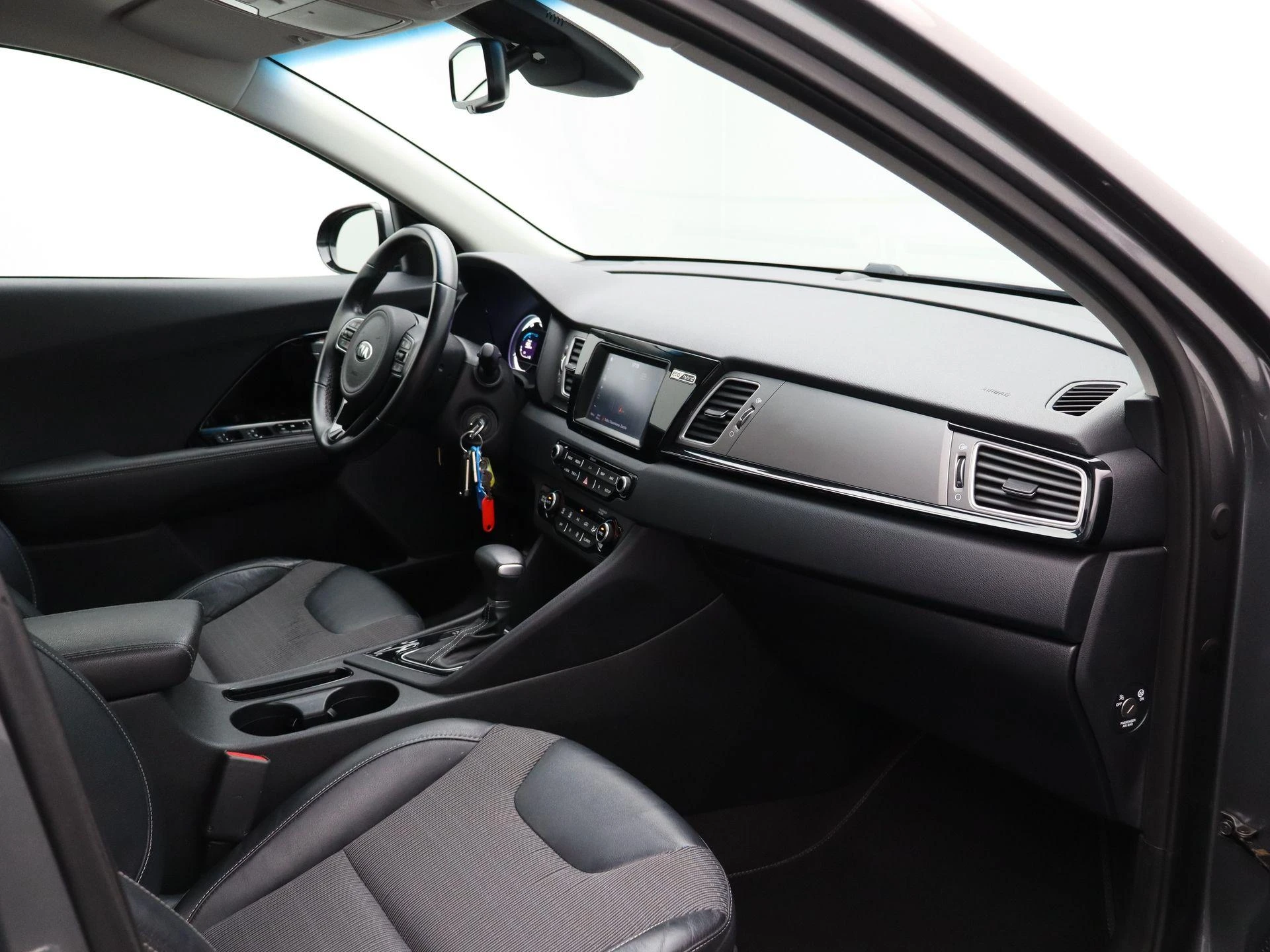 Kia-Niro-image-30