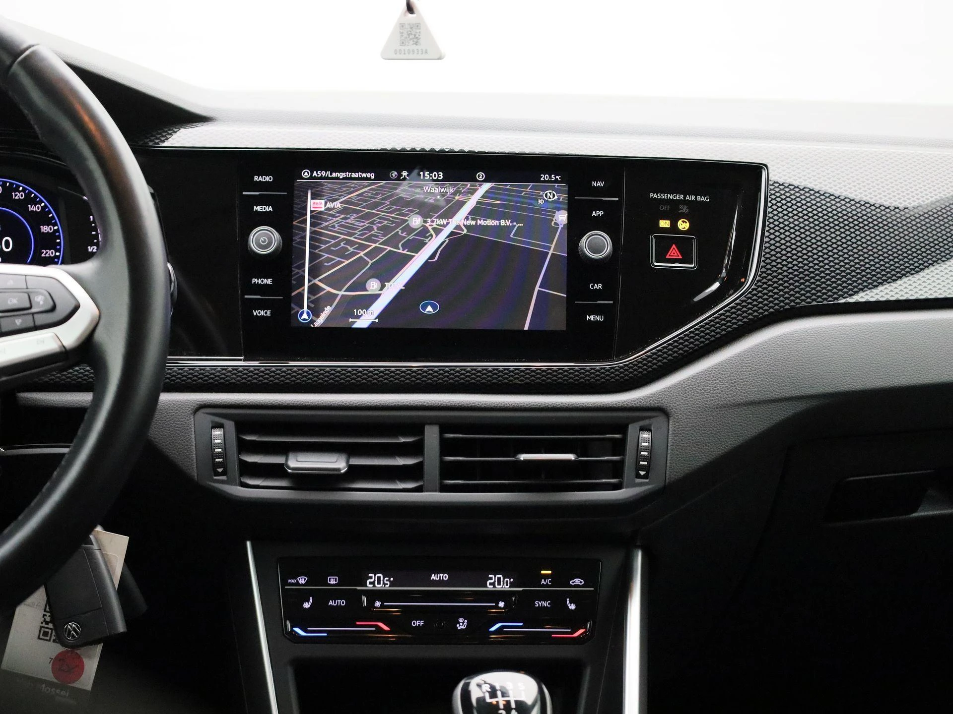 Volkswagen-Polo-image-8