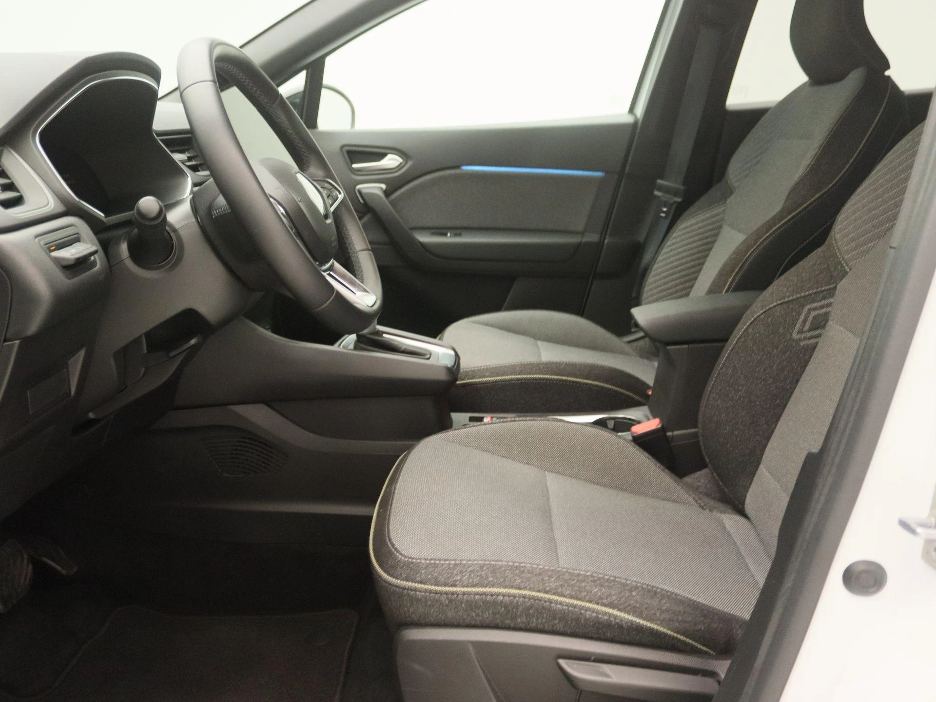 Renault-Captur-image-11