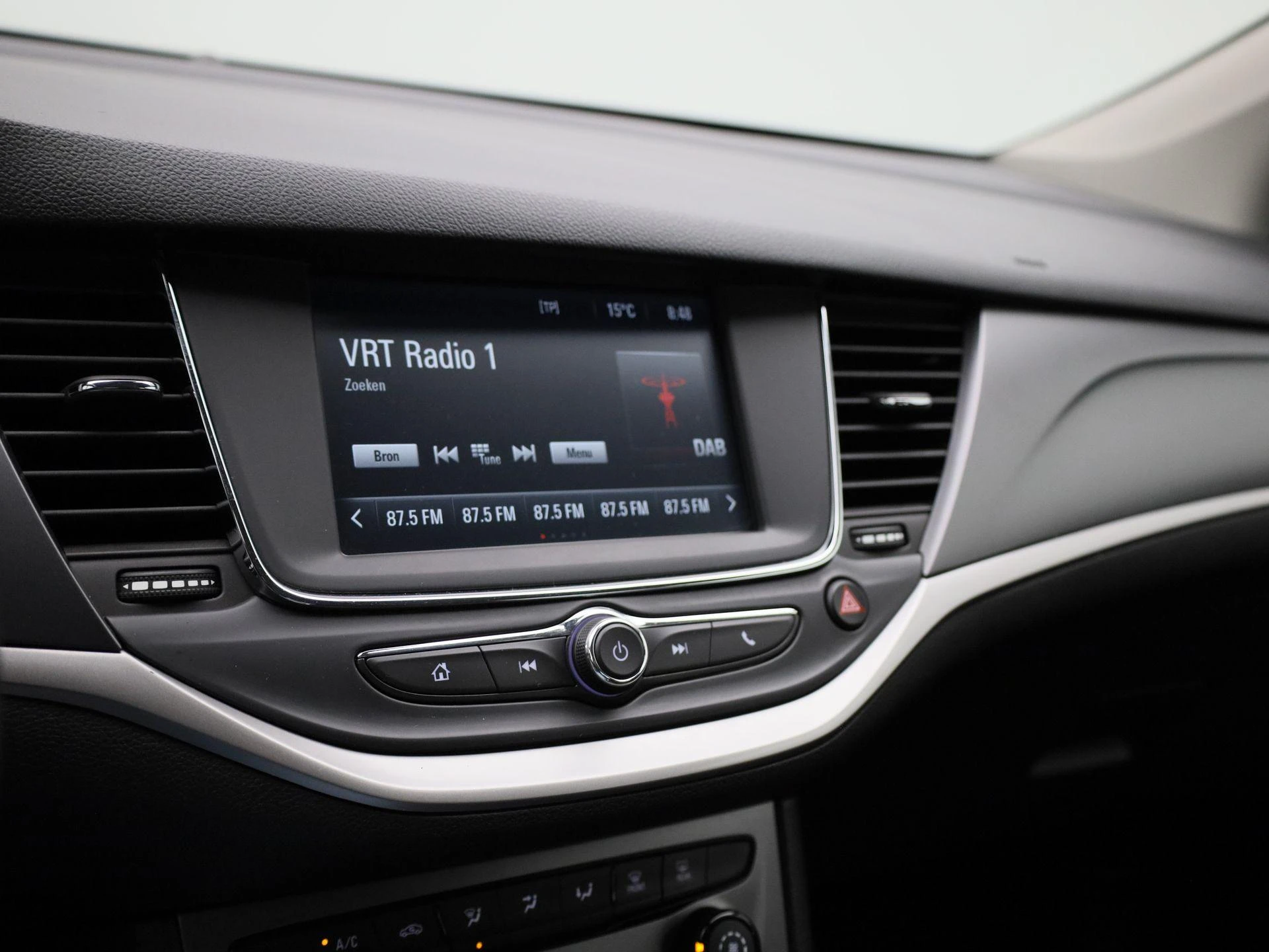 Opel-Astra-image-14