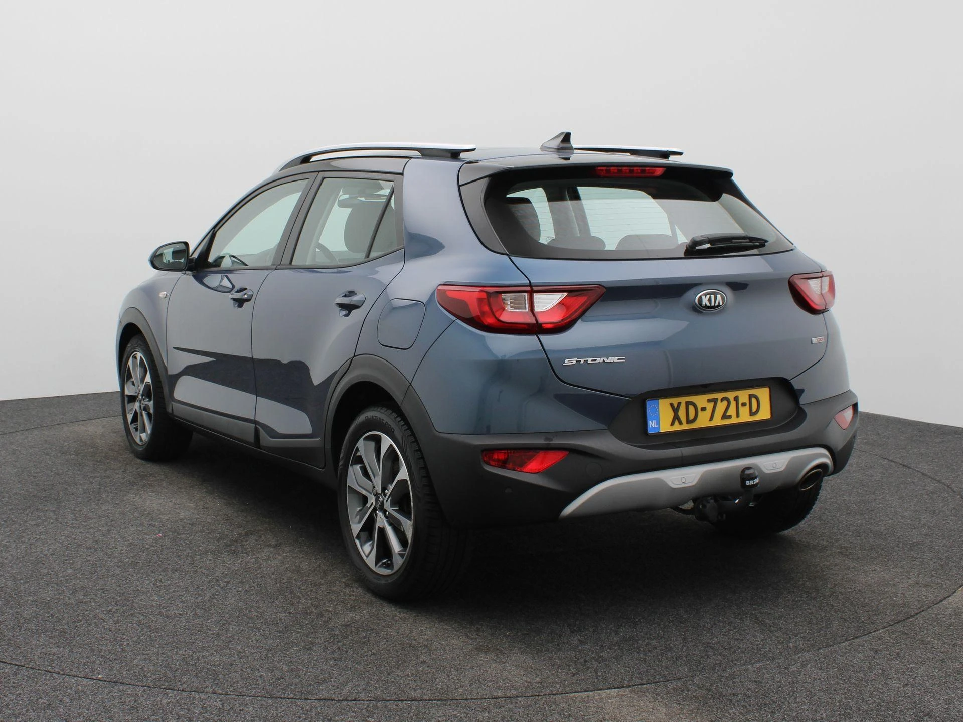 Kia-Stonic-image-1