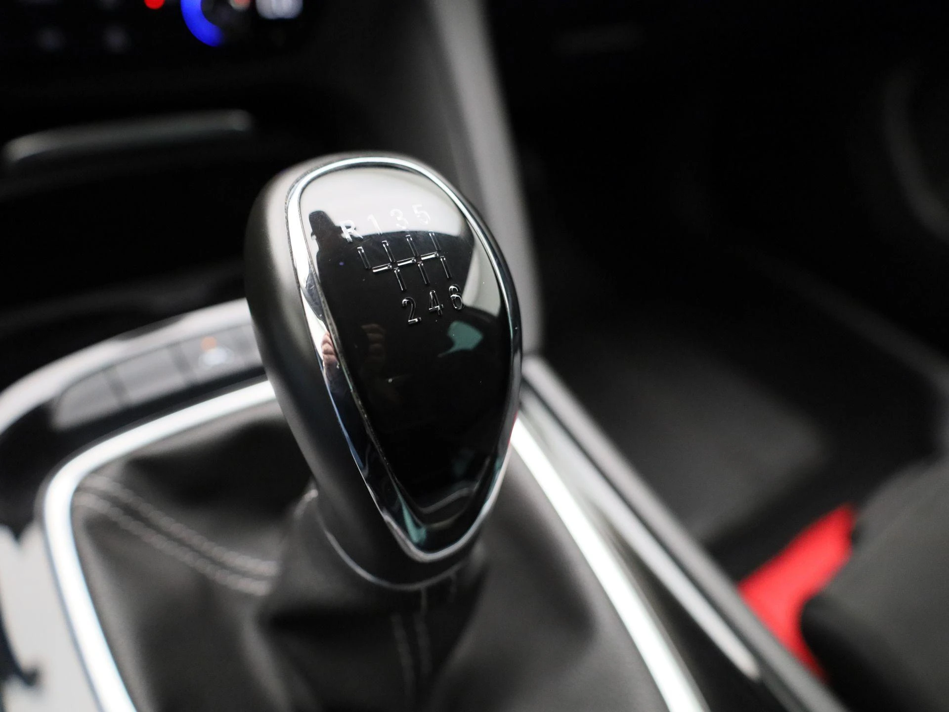 Opel-Insignia-image-21