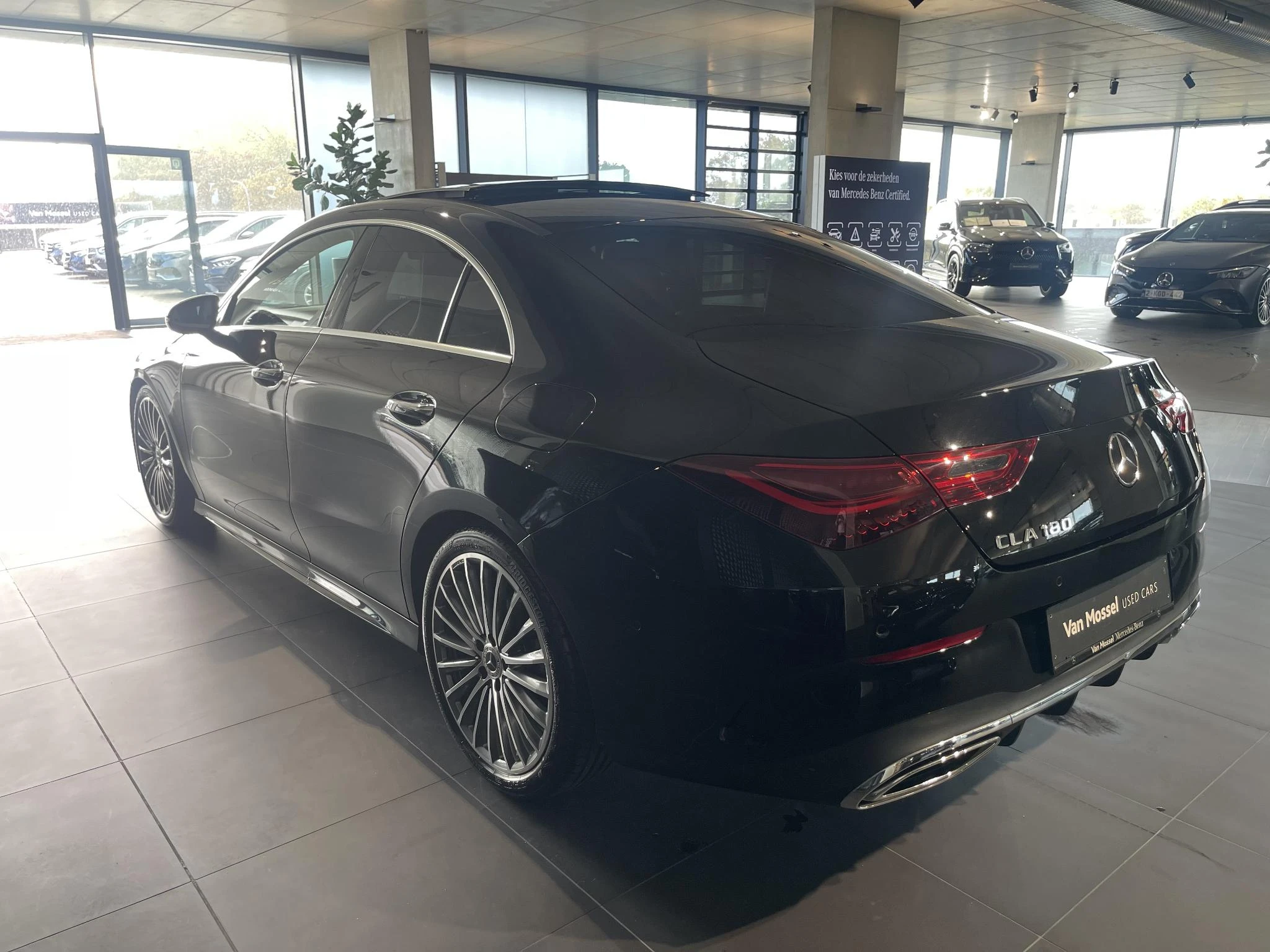 Mercedes-Benz-CLA-image-5