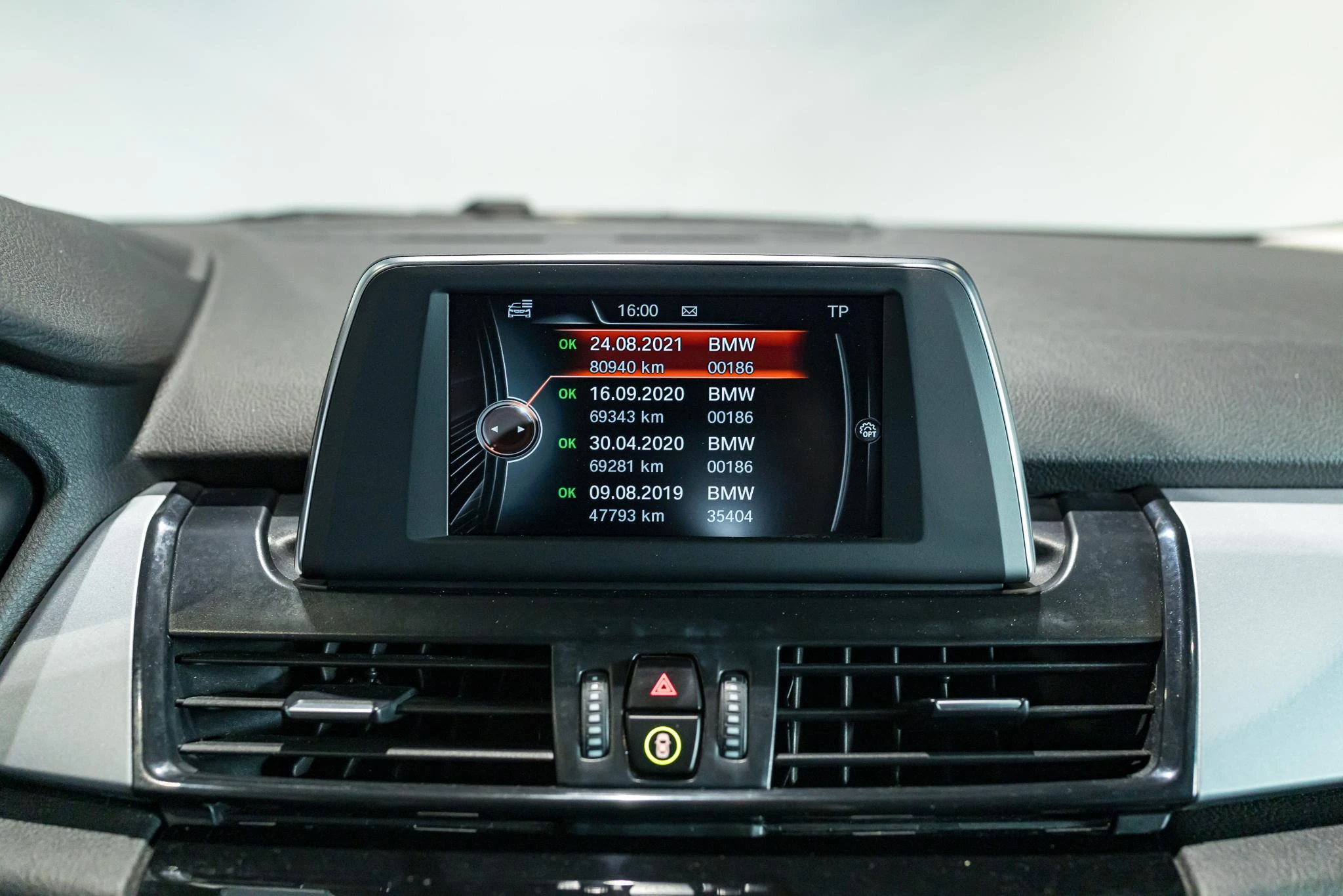 BMW-2 Reeks-image-21