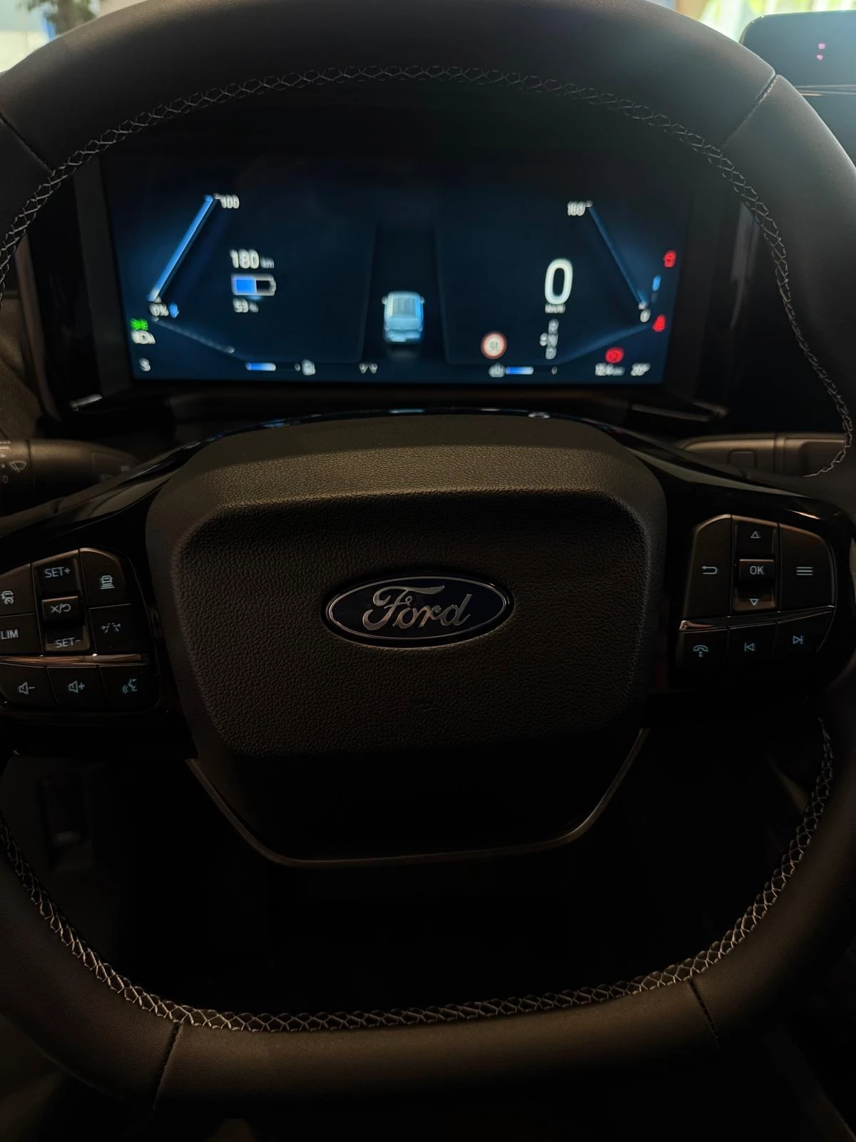 Ford-E-Transit Courier-image-16