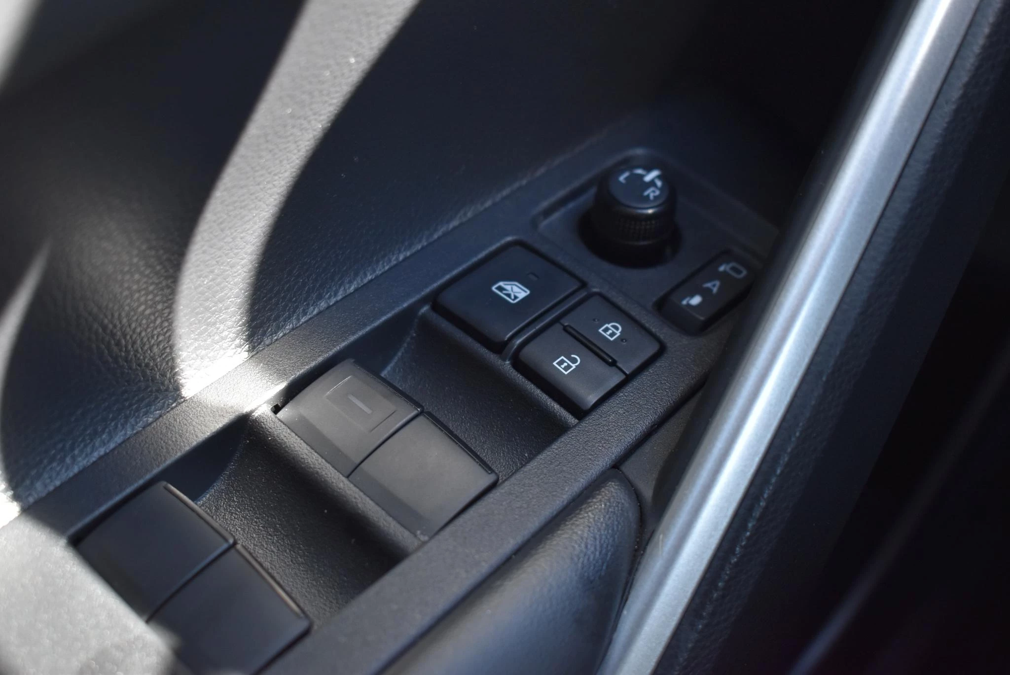 Toyota-Corolla Cross-image-20