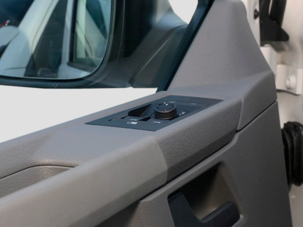 Volkswagen Transporter T6 6.1 Kasten 2.0 81 kW TDI SCR Frontantrieb 5-Gang Radst. 3000 mm