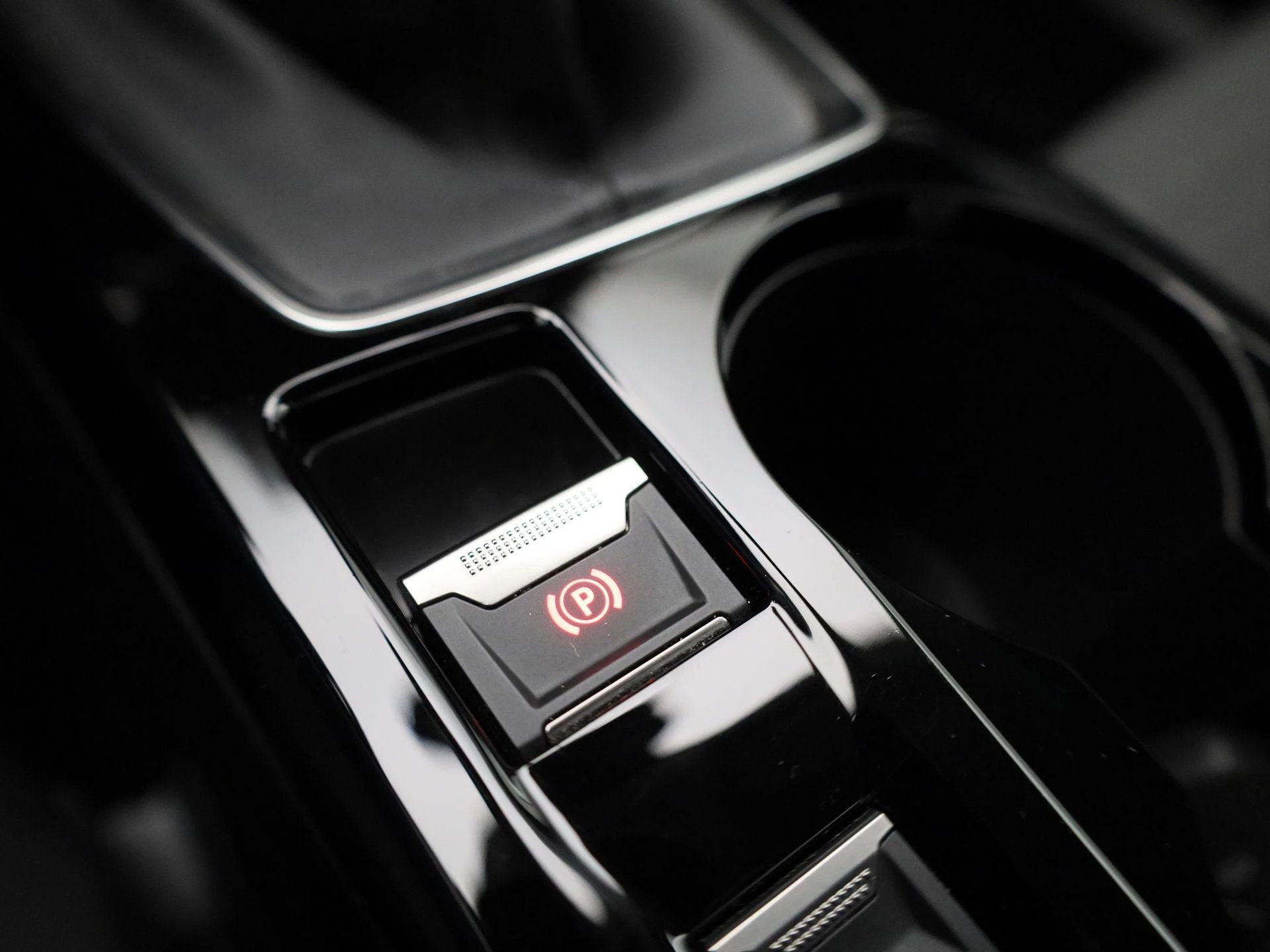 Peugeot 2008 1.5 BlueHDi S&S Allure Pack LED | Carplay | Camera