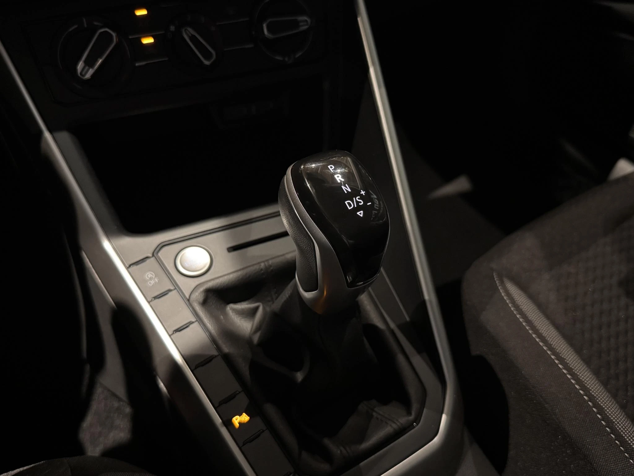 Volkswagen-Taigo-image-14