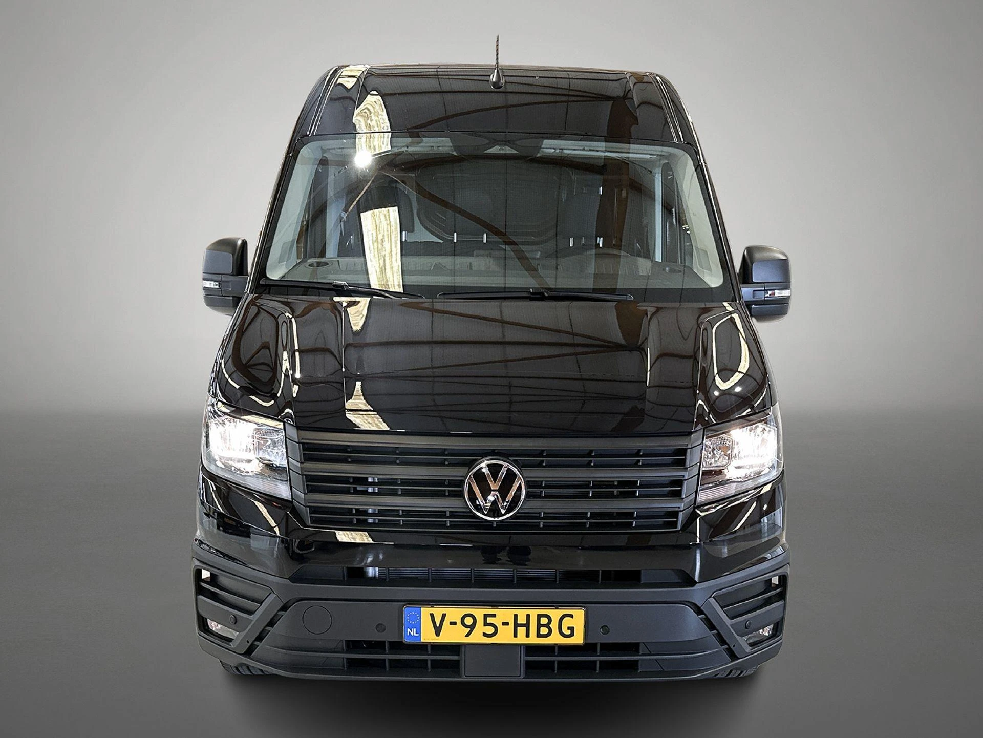 Volkswagen-Crafter-image-4