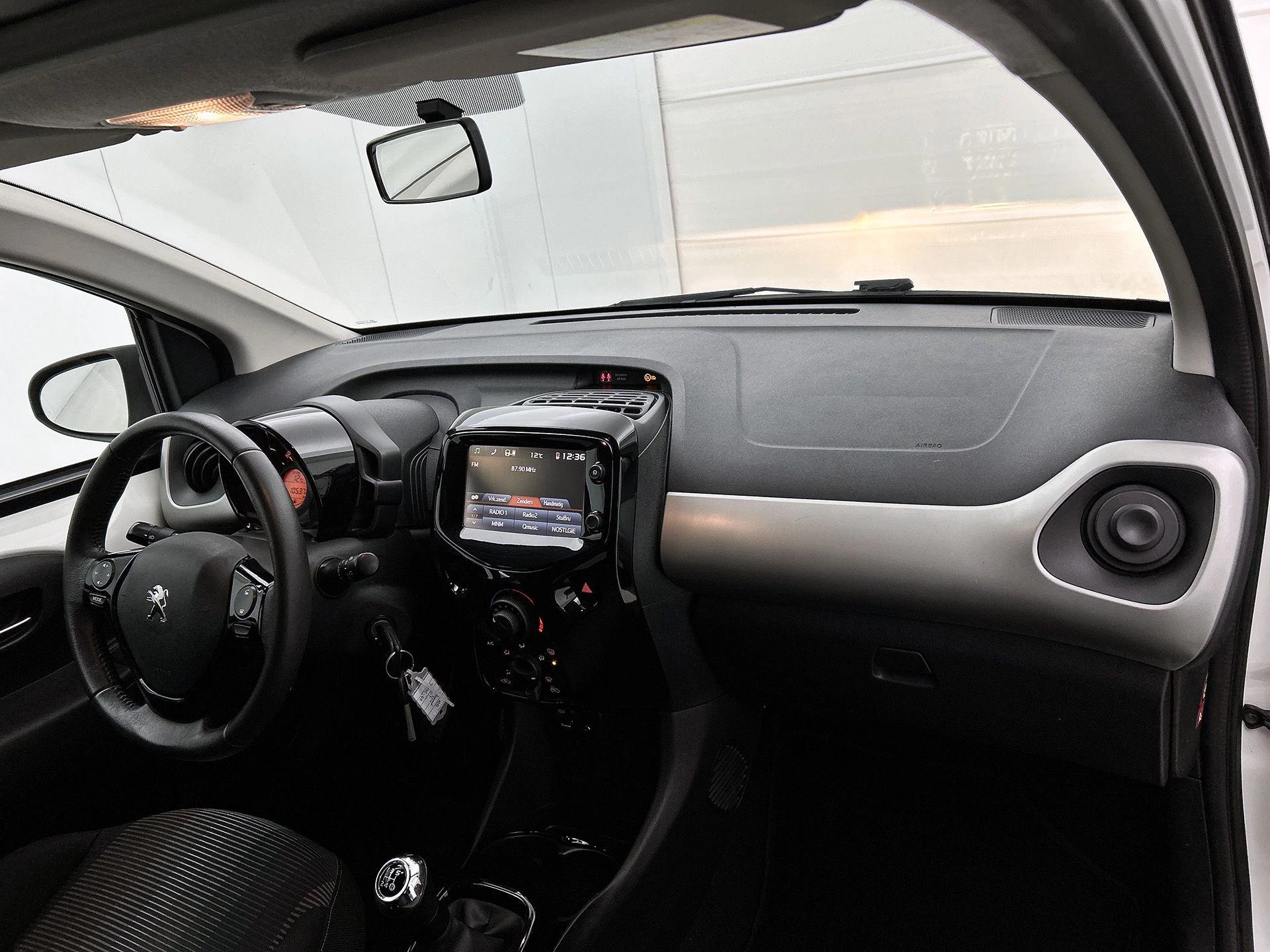 Peugeot-108-image-16