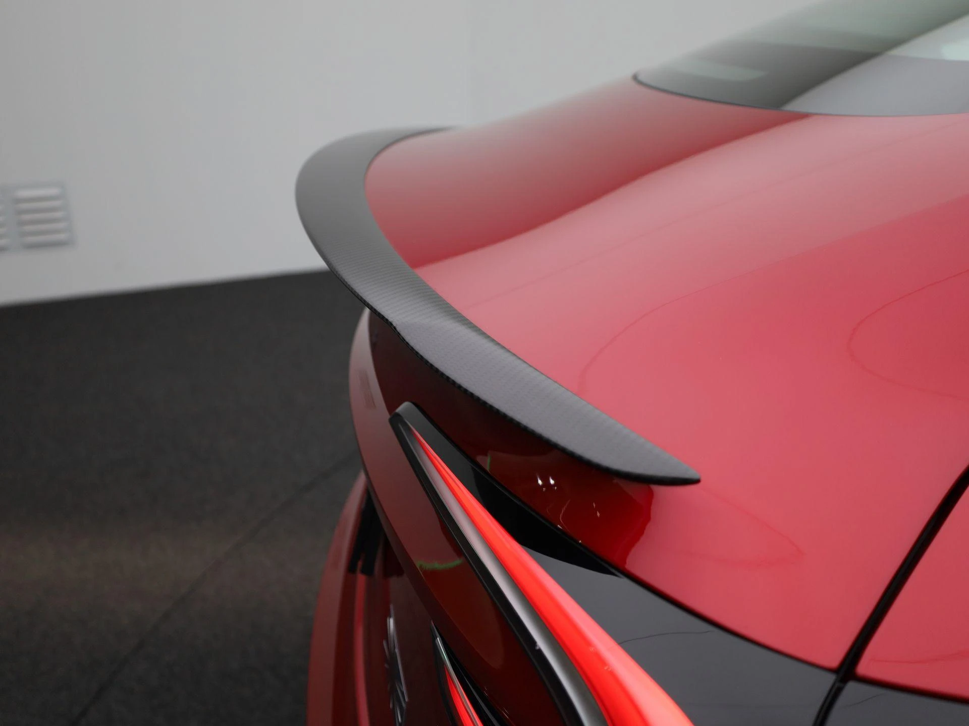 Tesla-Model 3-image-29