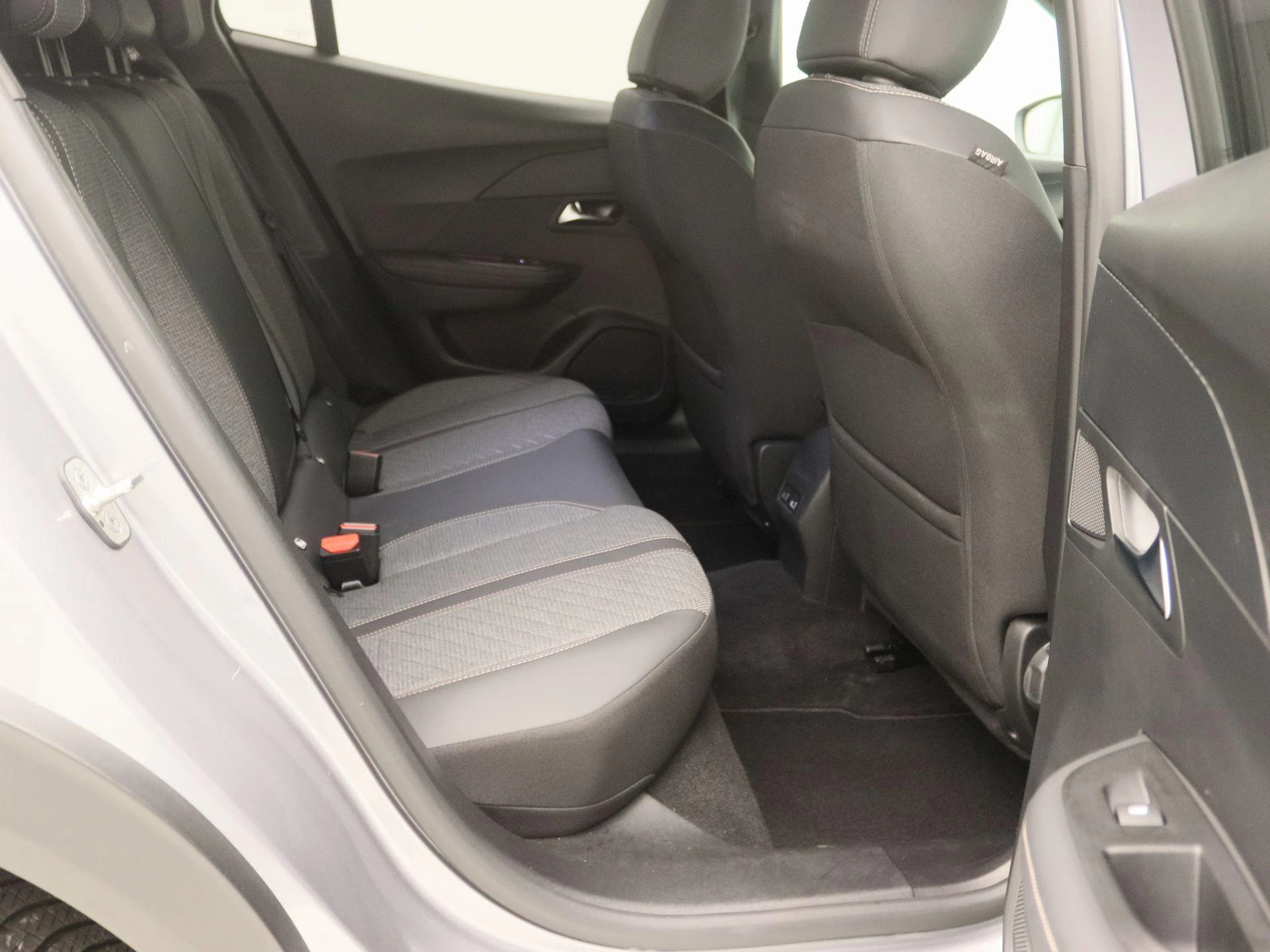 Peugeot-2008-image-23