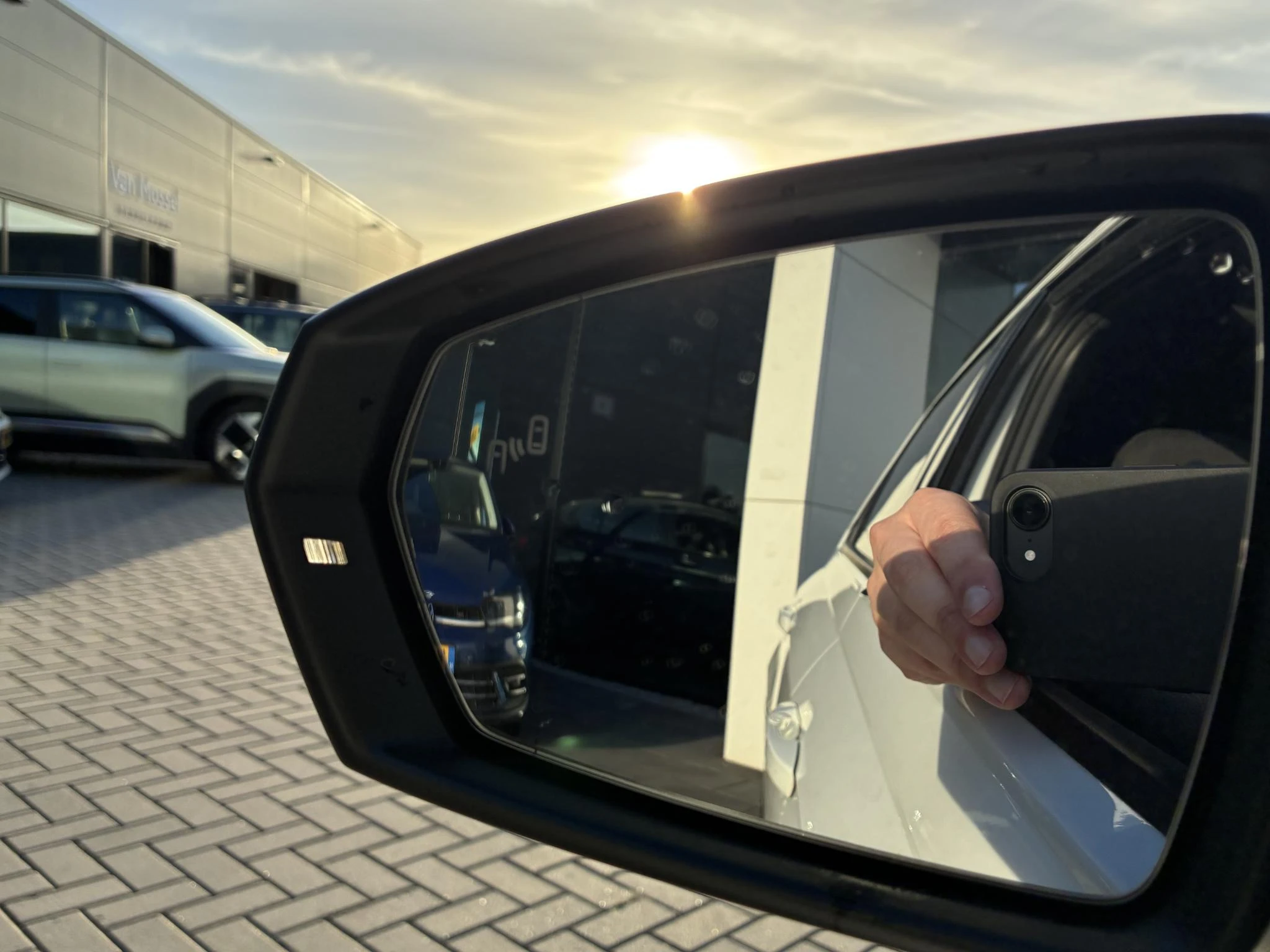 Volkswagen-Polo-image-8