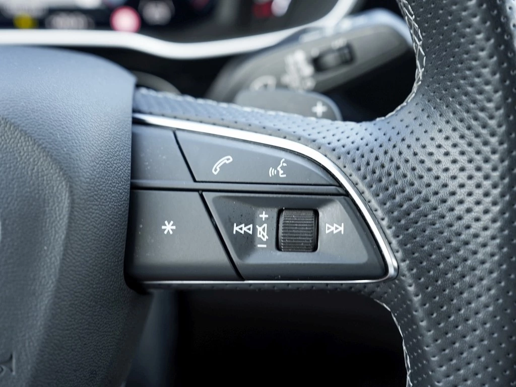 Audi Q3 35 TDI S-line S-tronic,Matrix LED,ALU 20",Kamera Bang und Olufsen,Navi