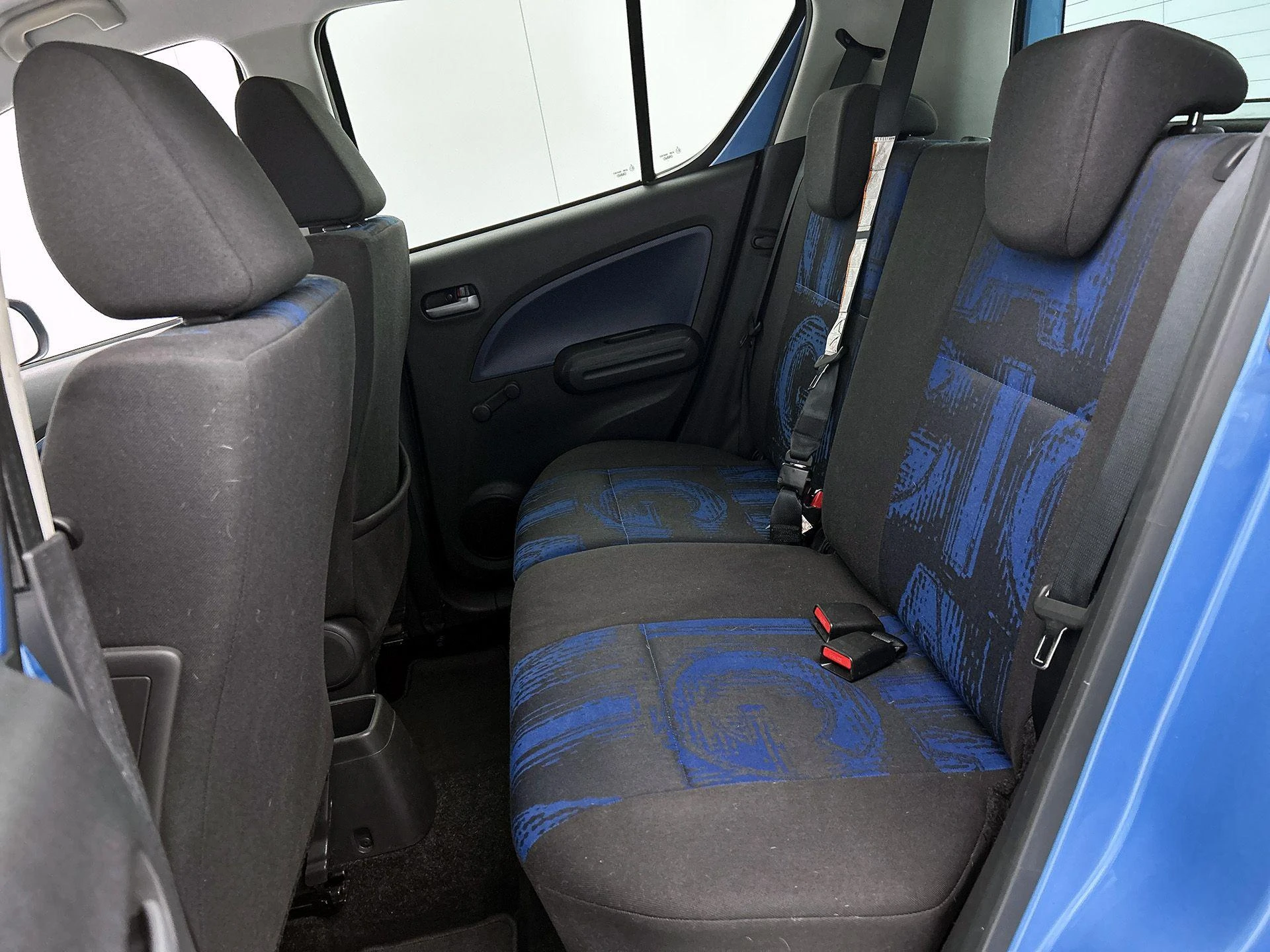 Opel-Agila-image-26
