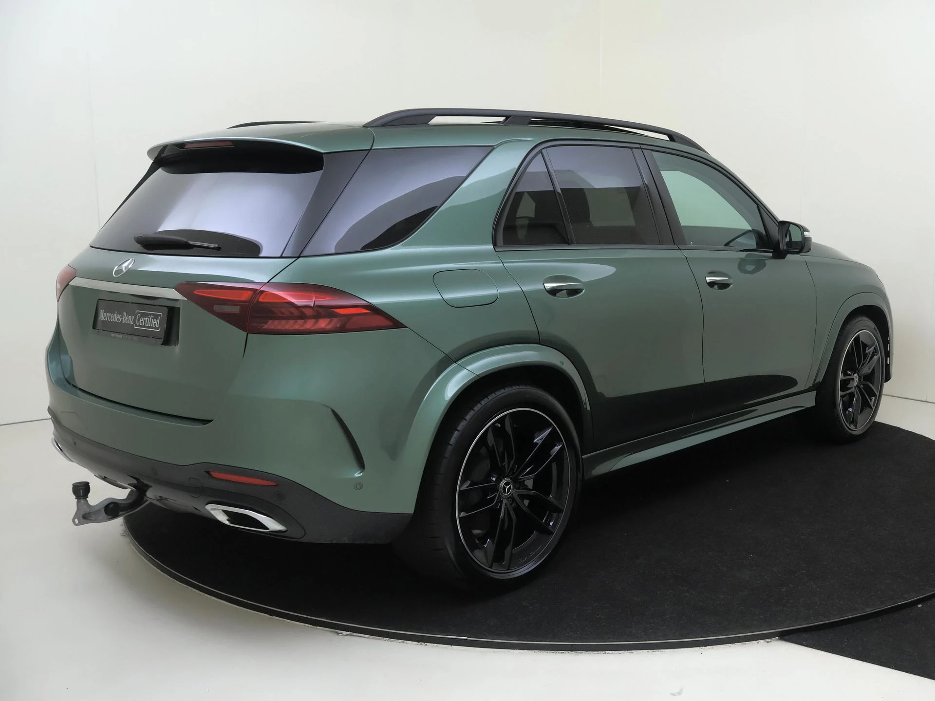 Mercedes-Benz-GLE-image-3