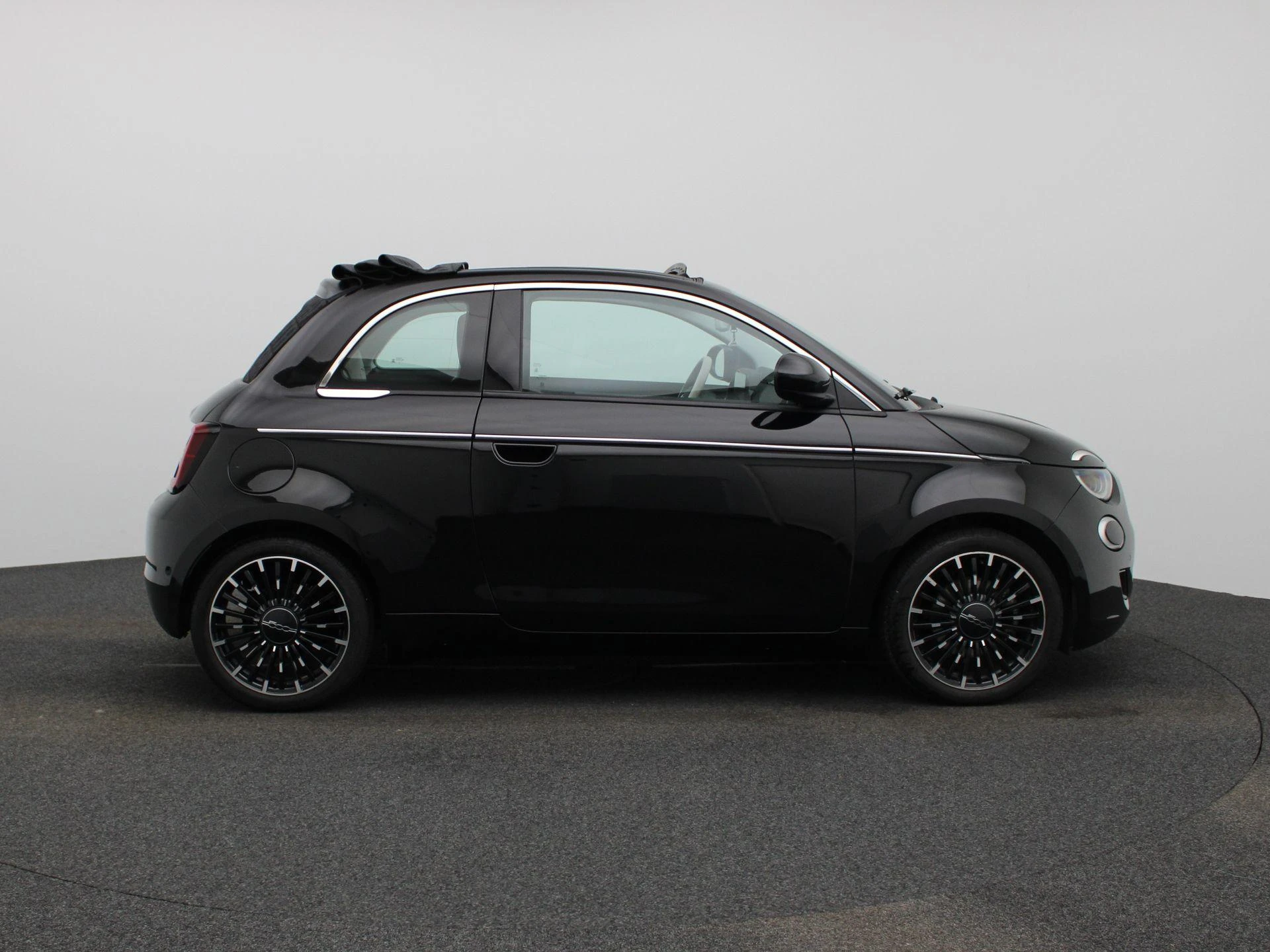 Fiat-500e-image-5