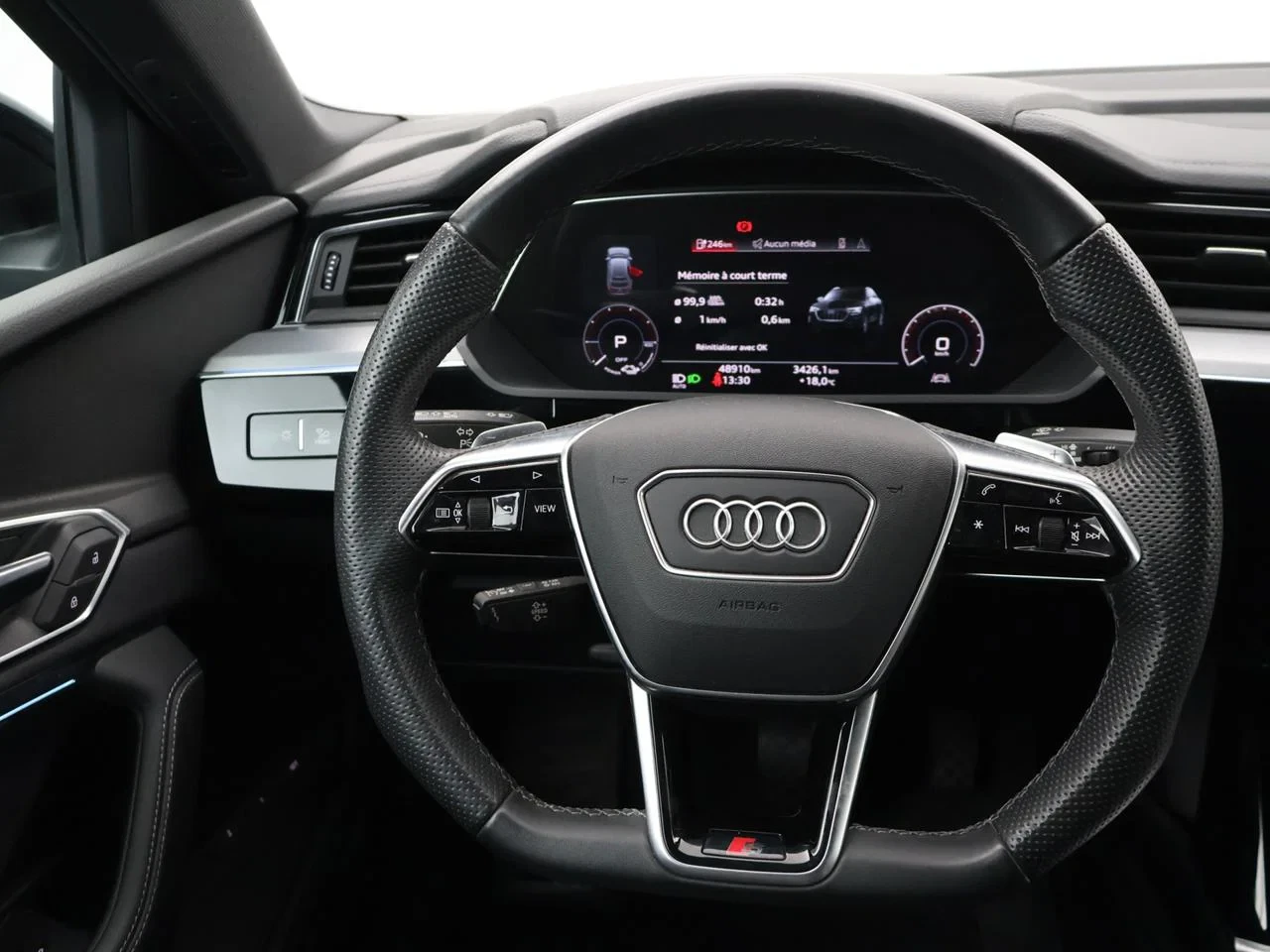 Audi-e-tron-image-12