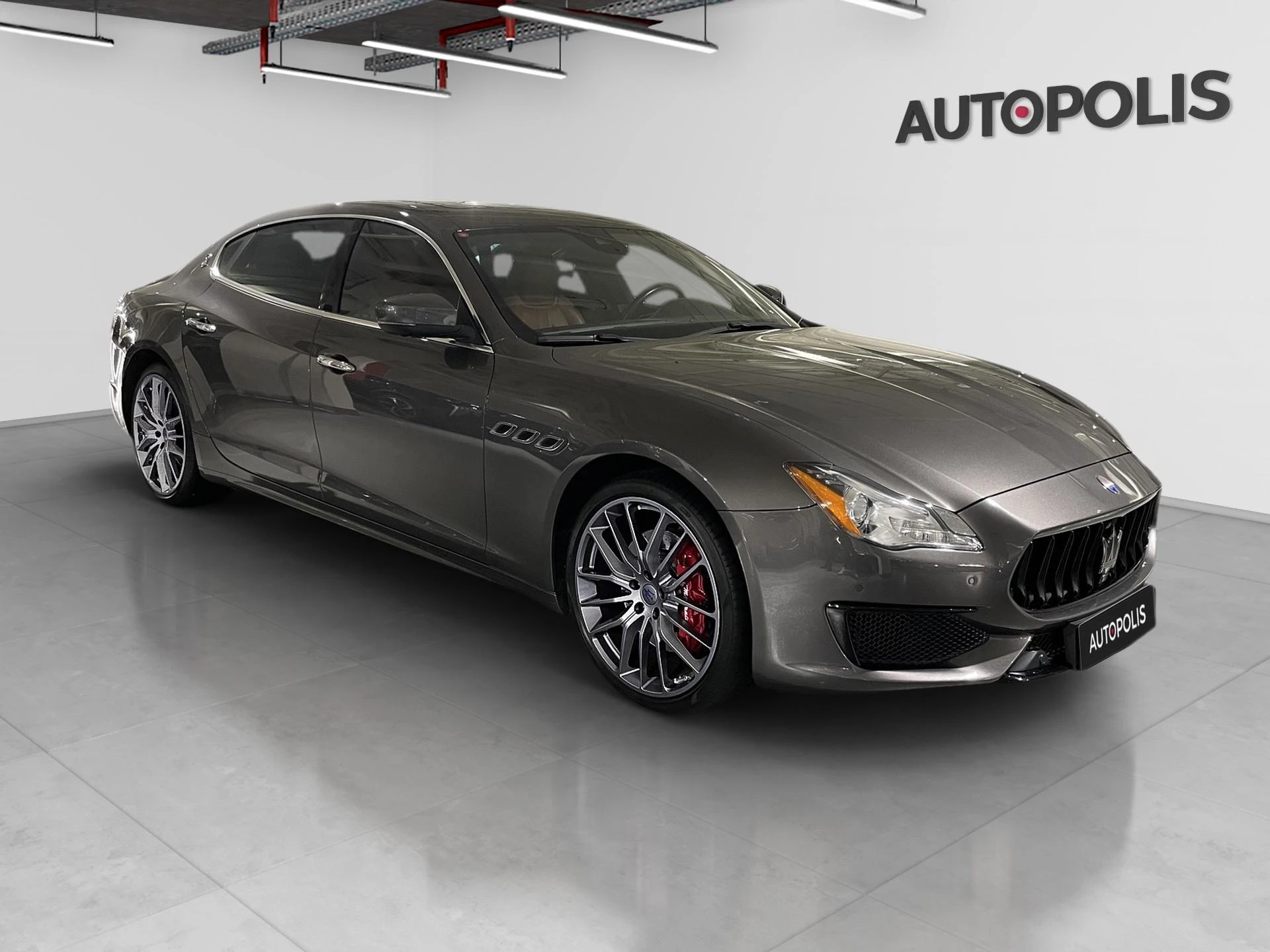 Maserati-Quattroporte-image-21