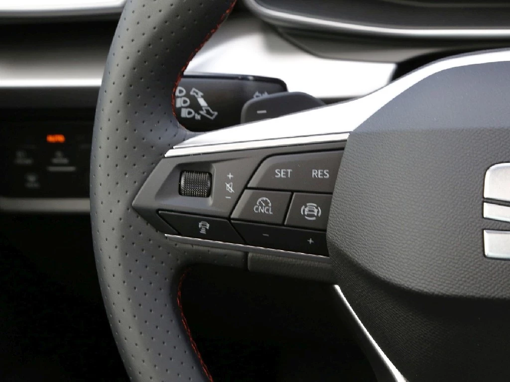 SEAT-Leon-image-16