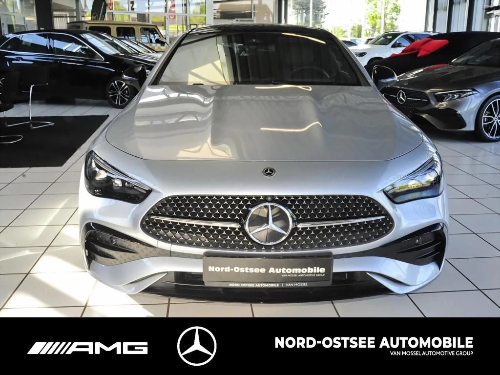Mercedes-Benz CLE 200 Coupé AMG 360 KAMERA PANORAMA NIGHT AMG Line