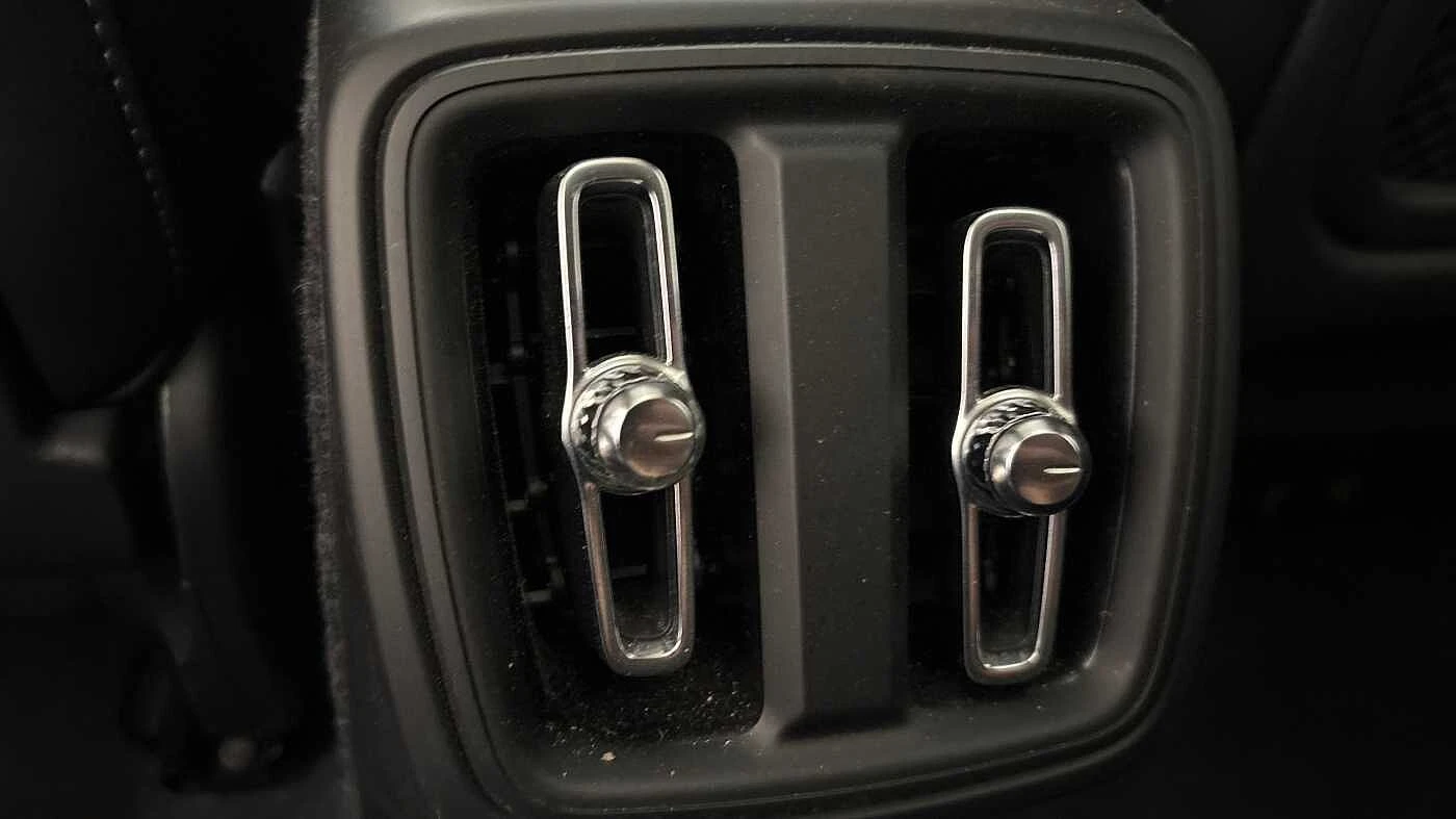 Volvo-XC40-image-16