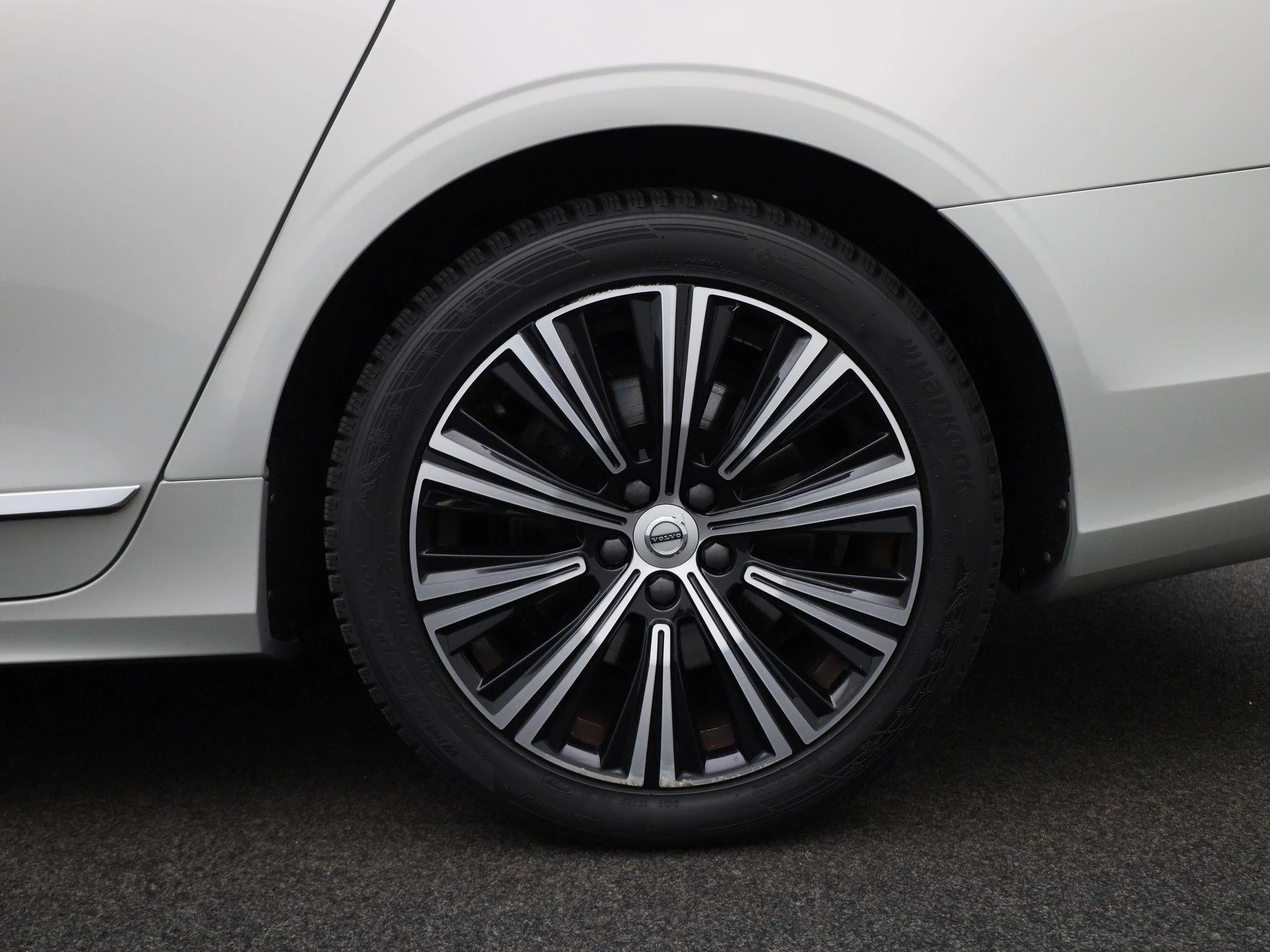 Volvo-V90-image-13