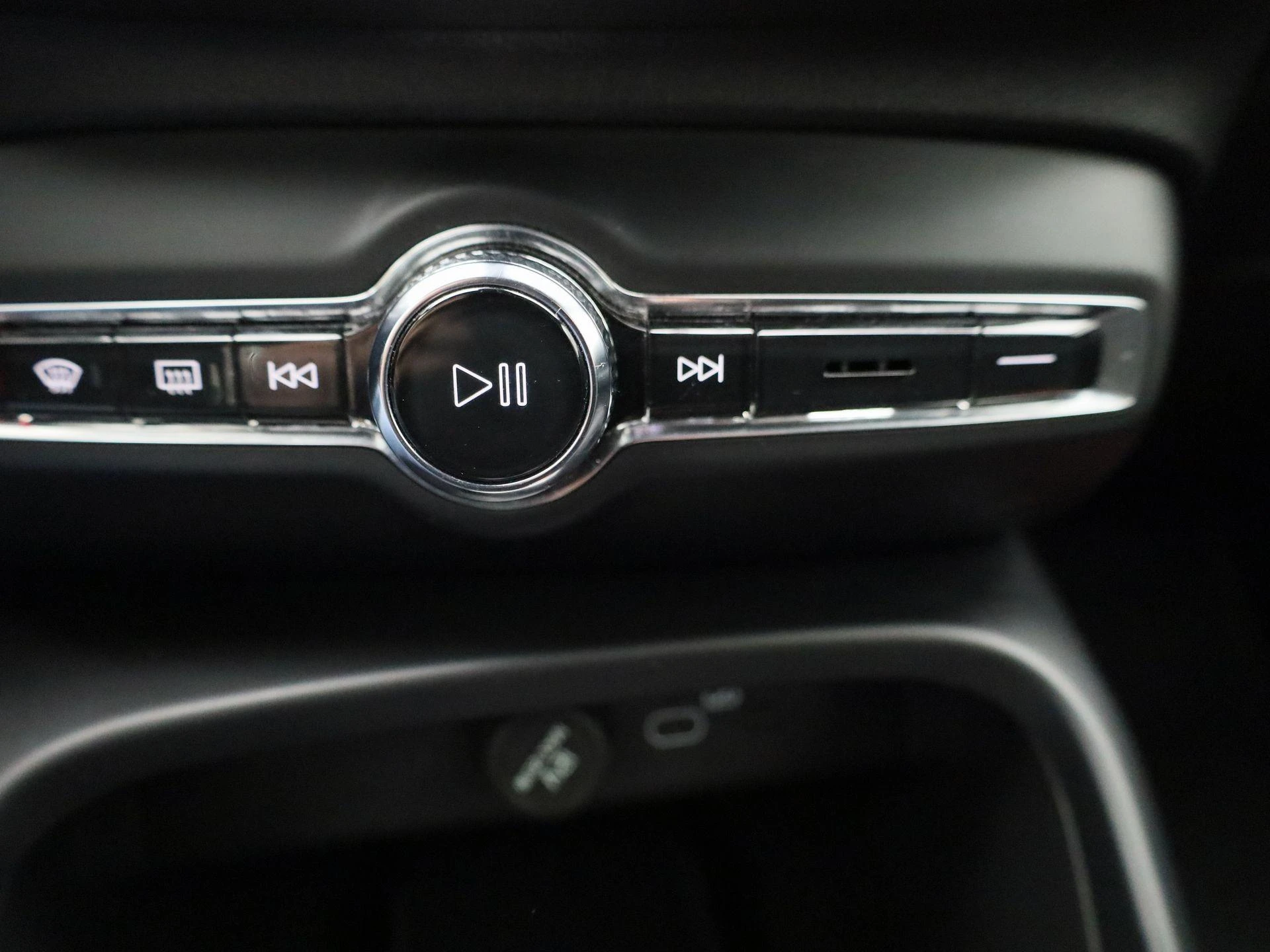 Volvo-XC40-image-20