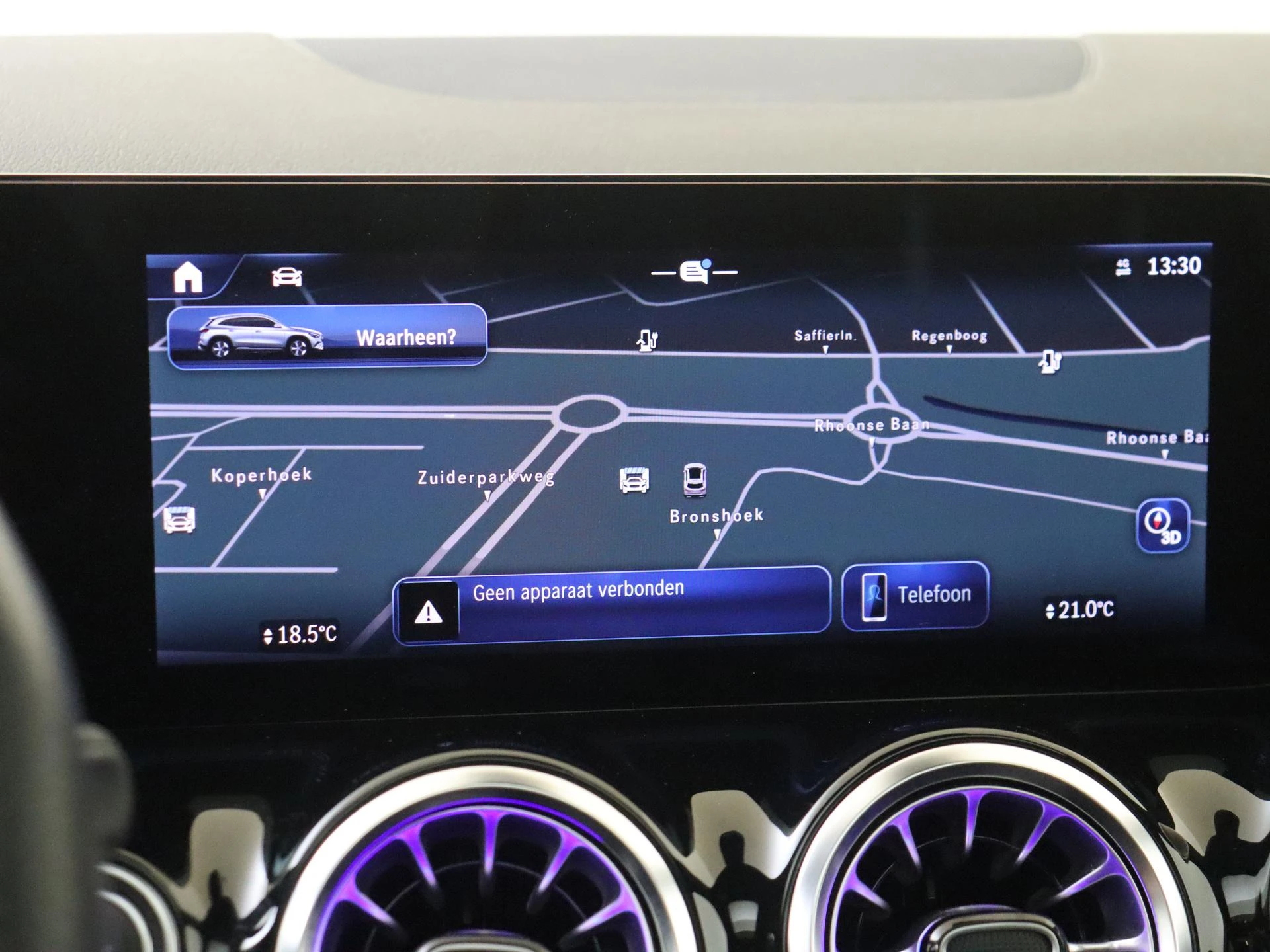 Mercedes-Benz-GLA-image-17