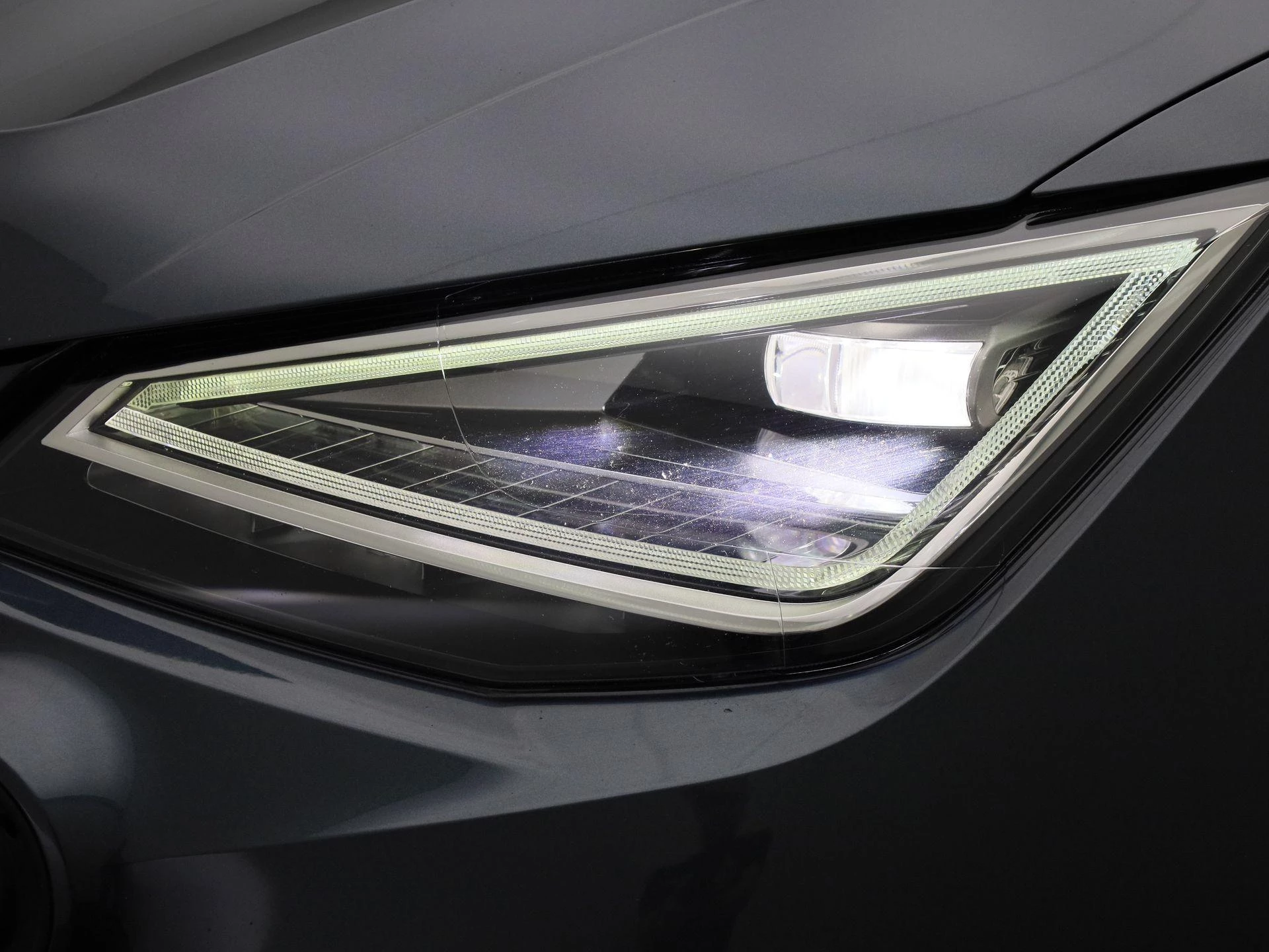 SEAT-Arona-image-12